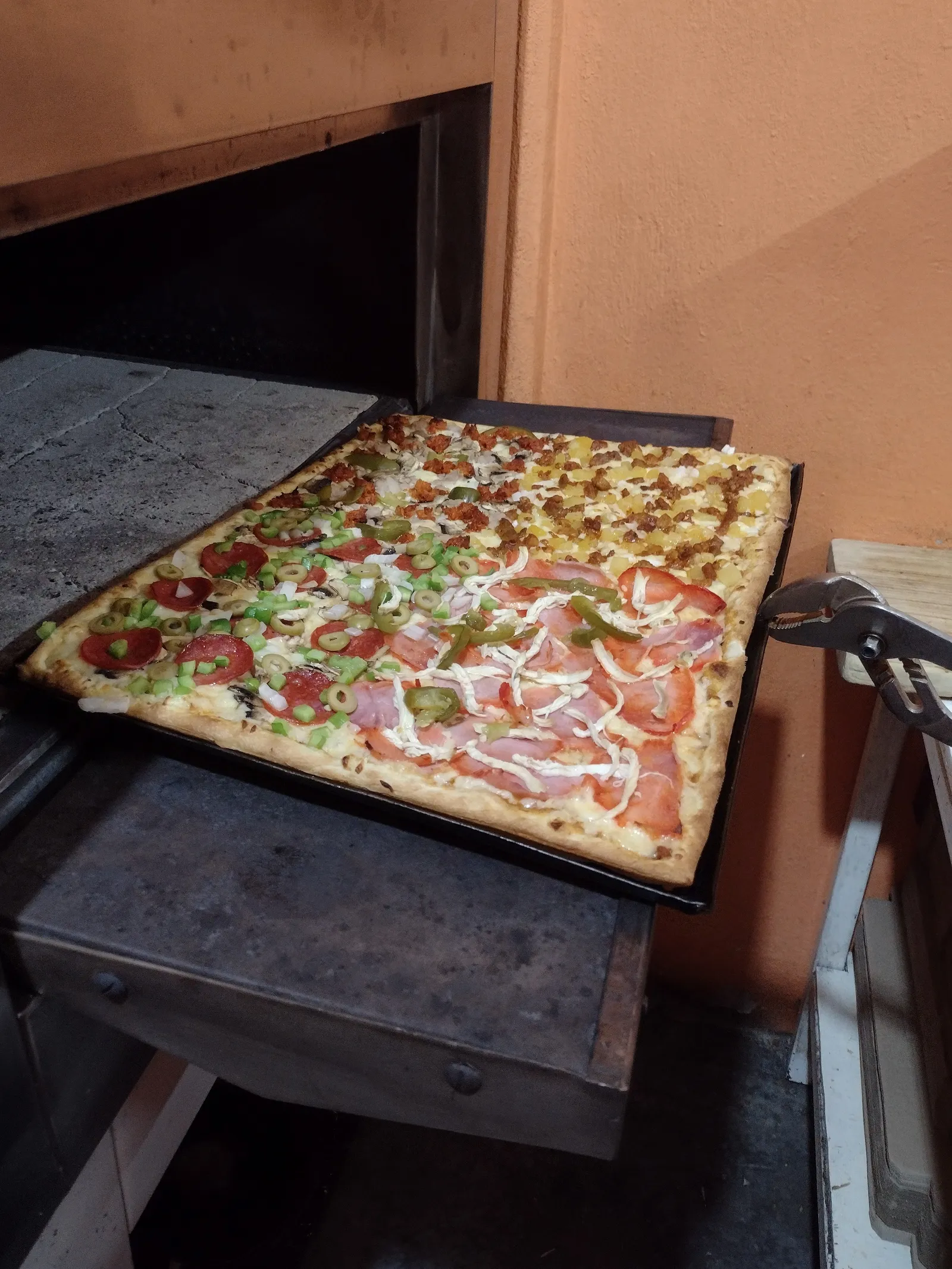Steven Pizzas image 7
