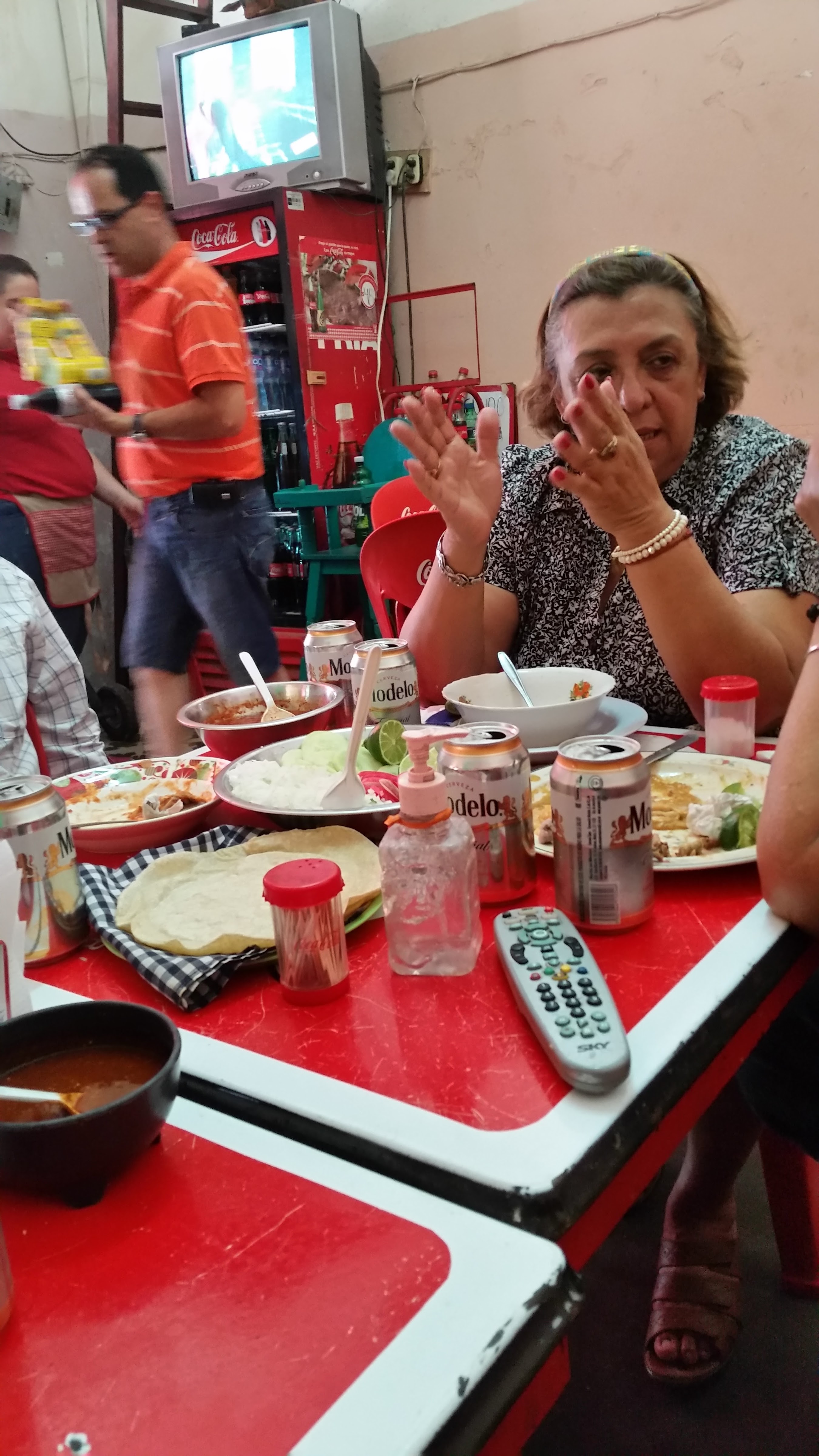 Fonda La Guera image 6