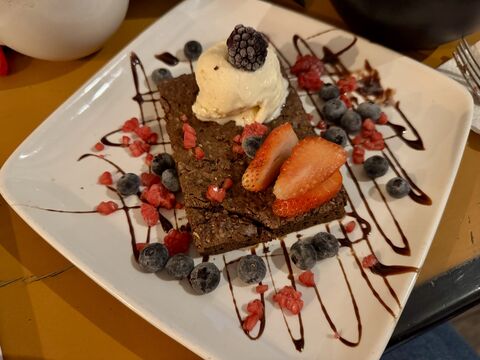 LUNA HOUSE CAFÉ & LOUNGE image 3