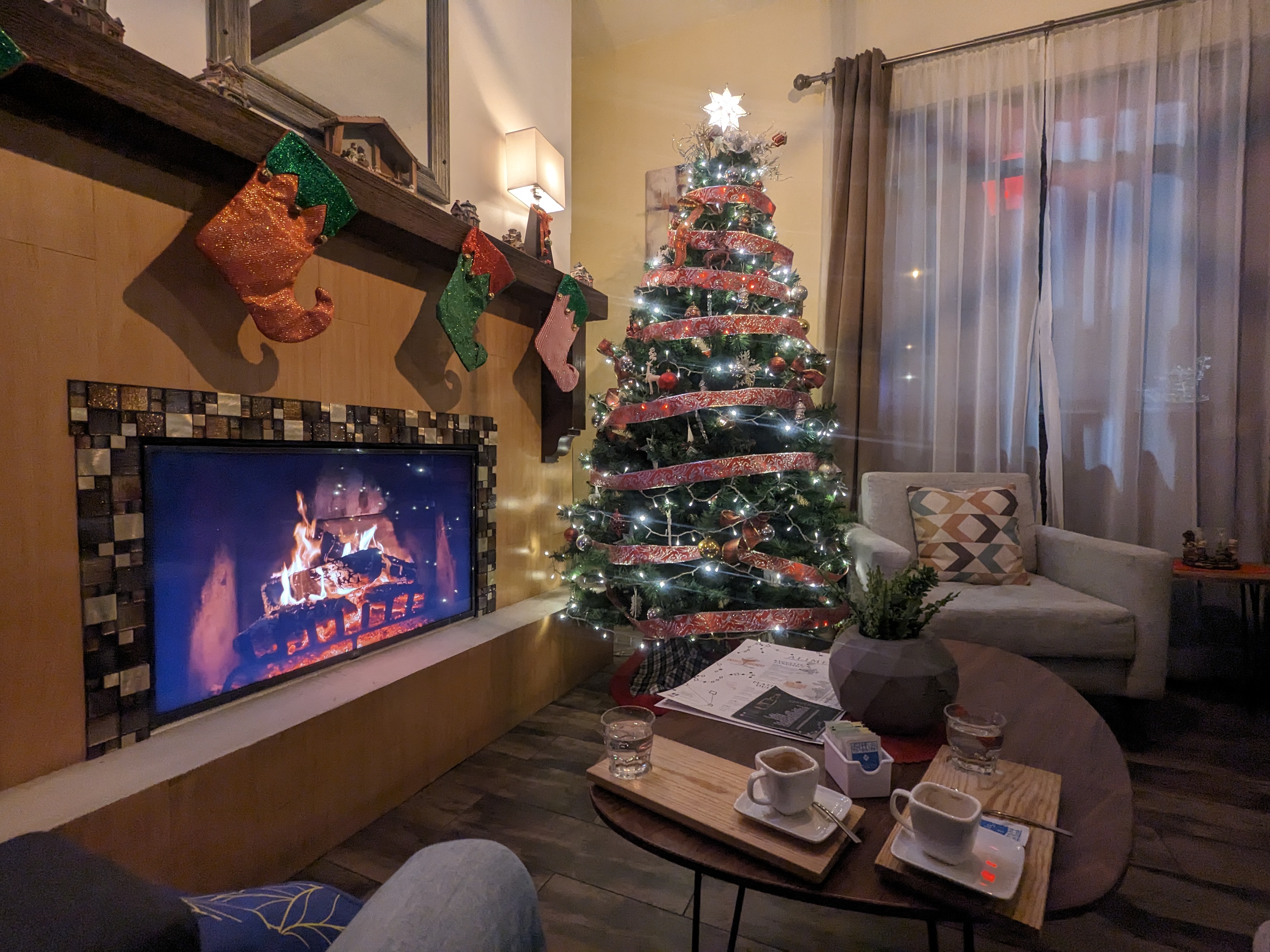 LUNA HOUSE CAFÉ & LOUNGE image 4