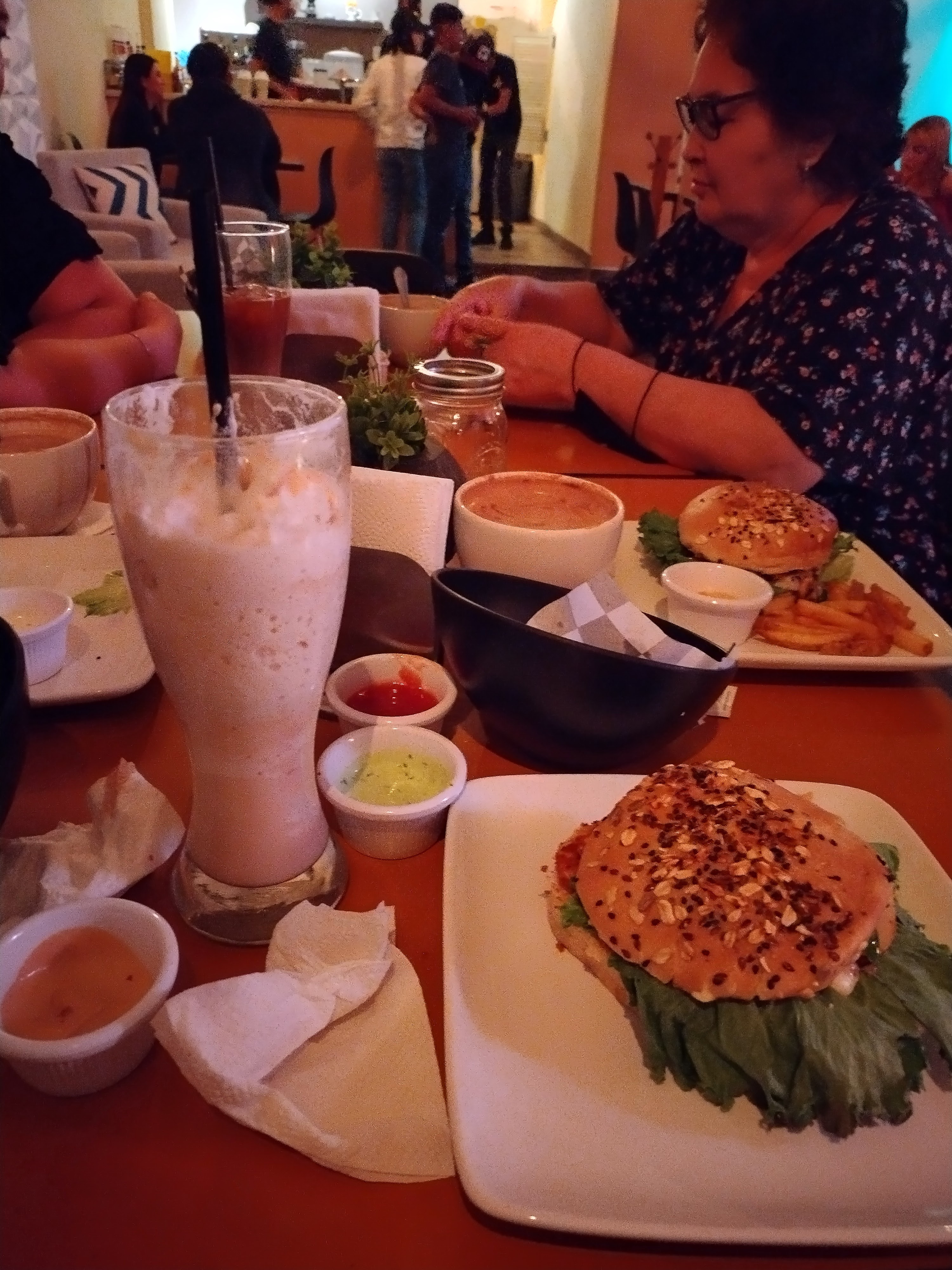 LUNA HOUSE CAFÉ & LOUNGE image 10