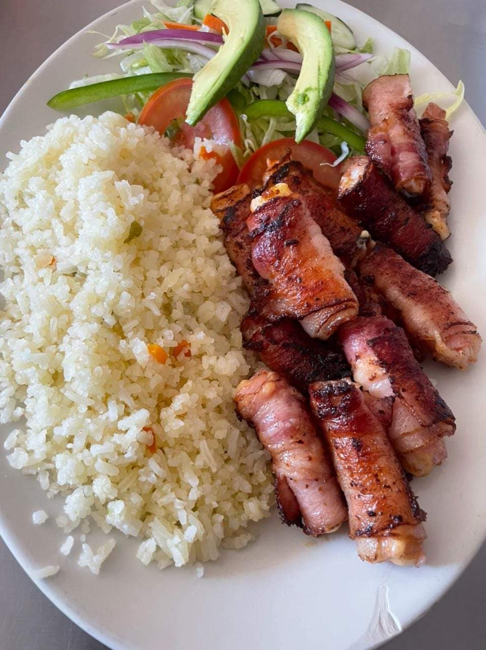 Mariscos Selectos Y Especialidades by perico image 6