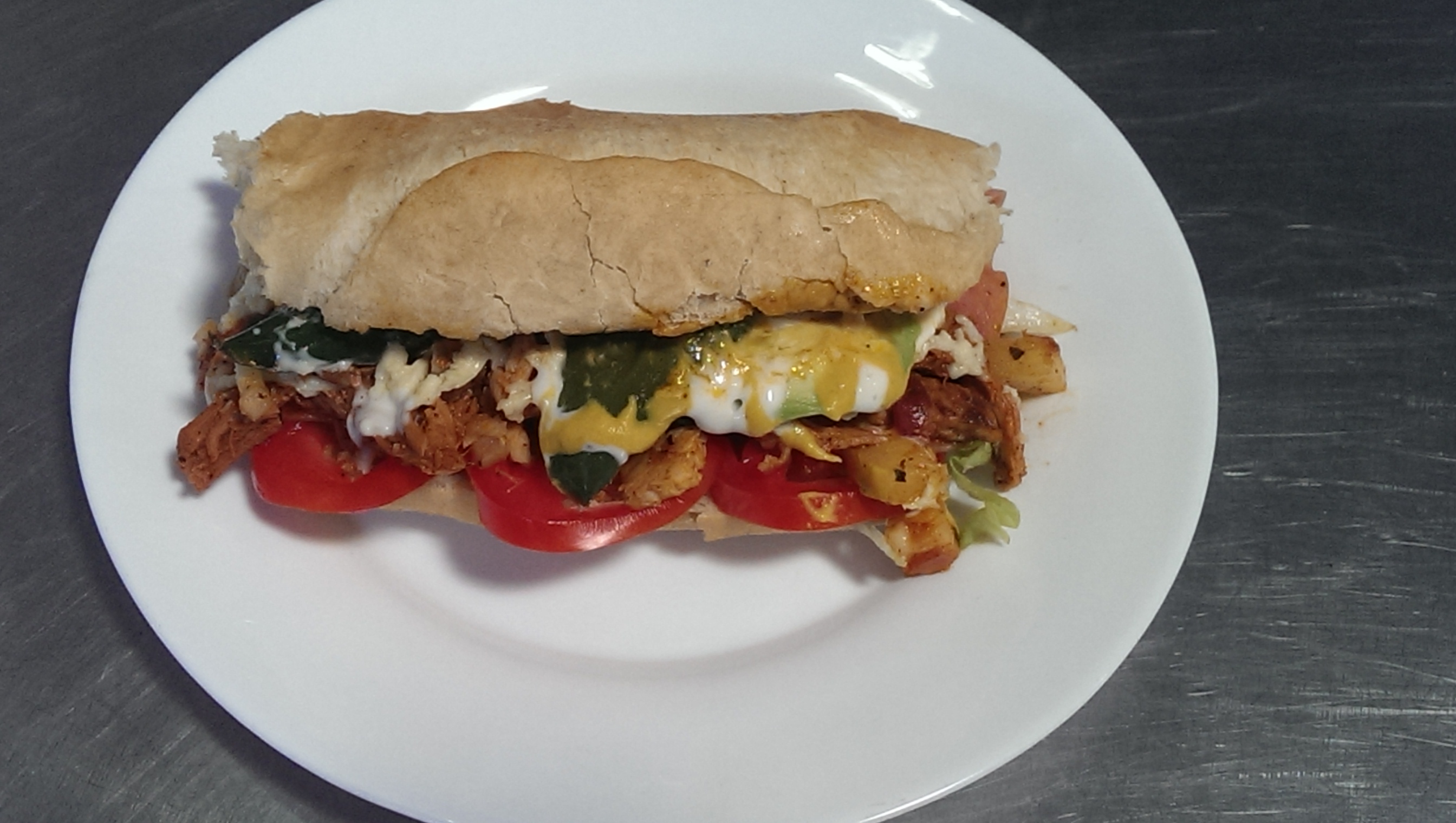 Loncheria Tomis image 6