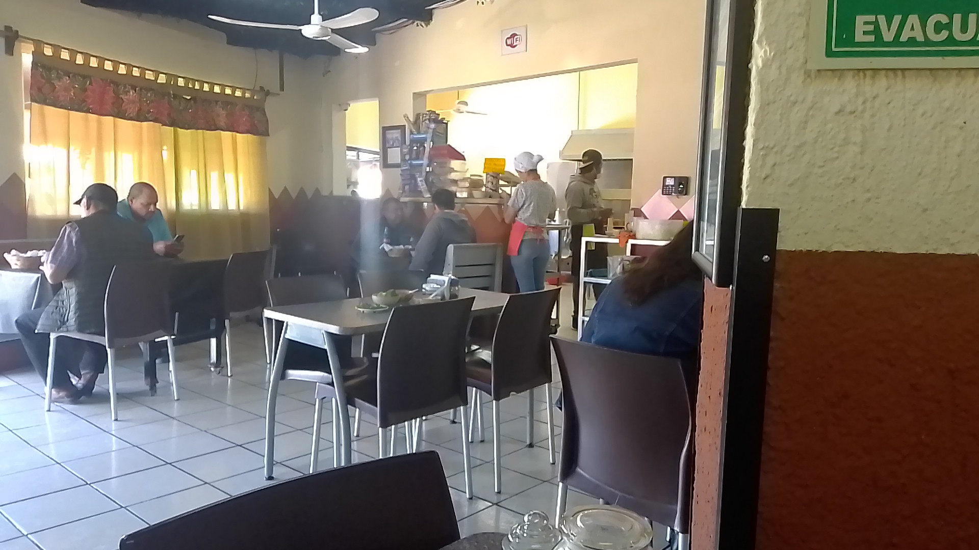 Menuderia Rosy image 6