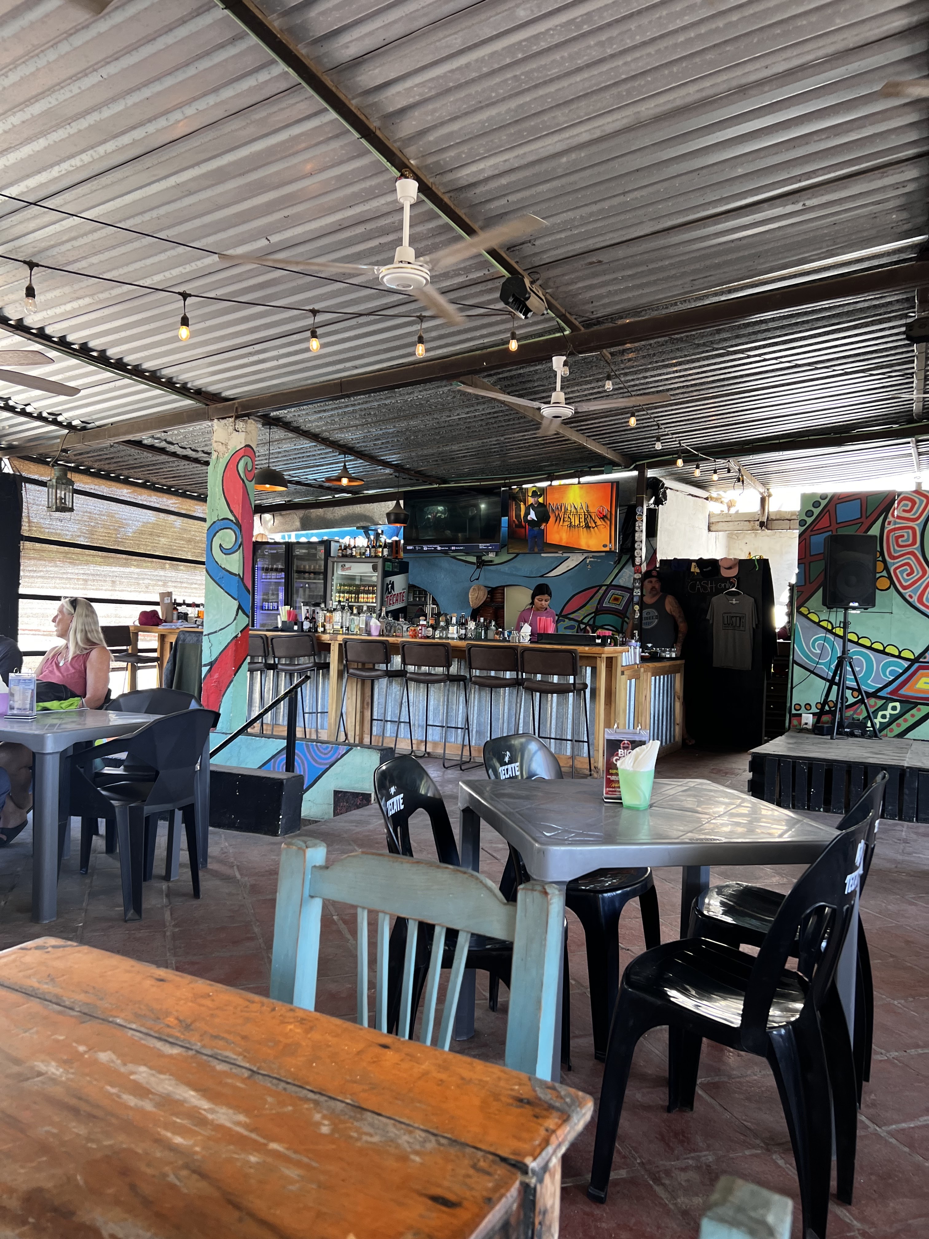 Lusty on Land image 2