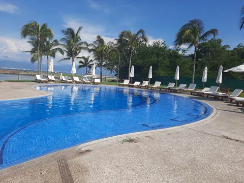 B Nayar Beach Club & Restaurant image 3