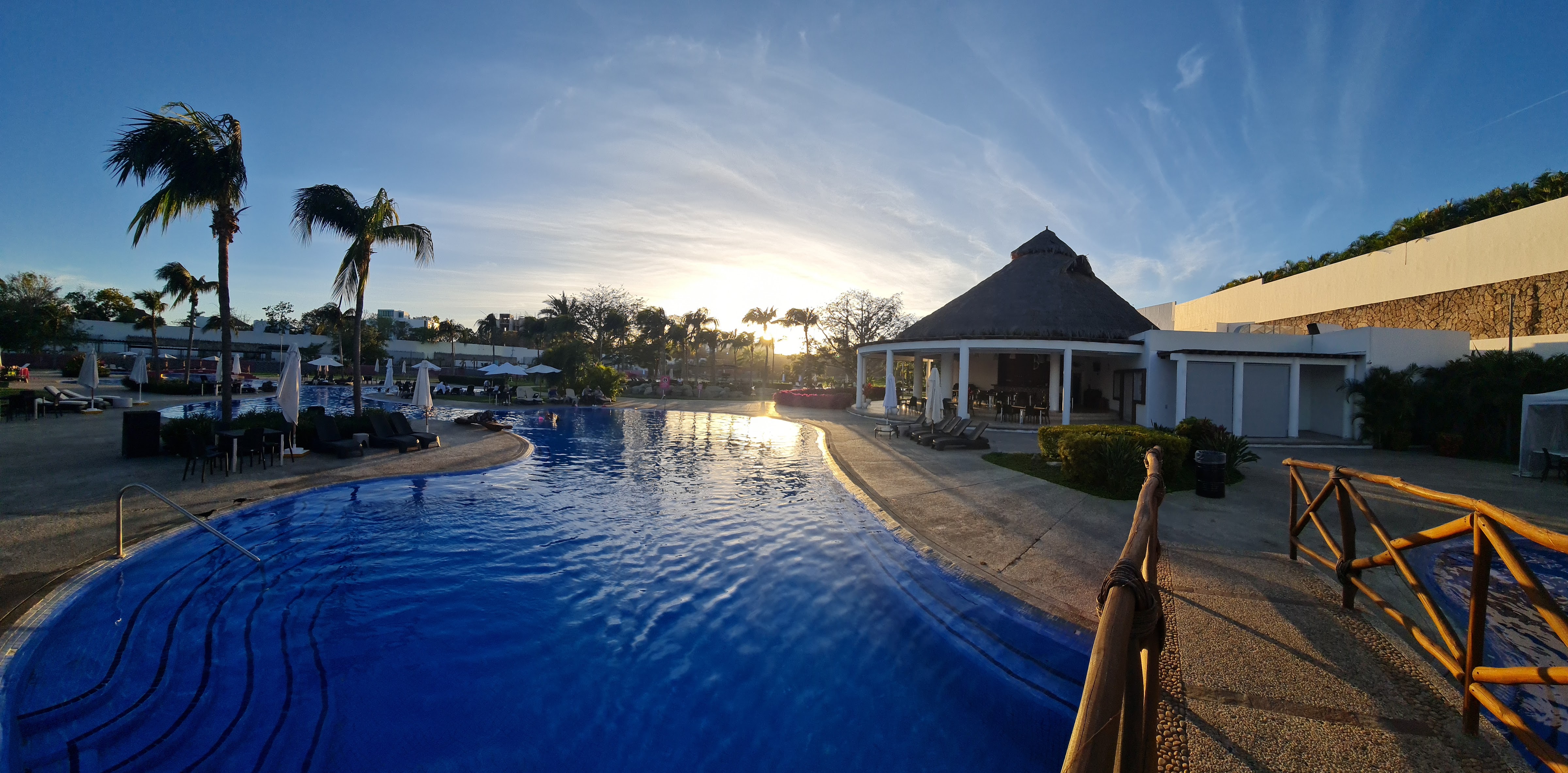 B Nayar Beach Club & Restaurant image 4