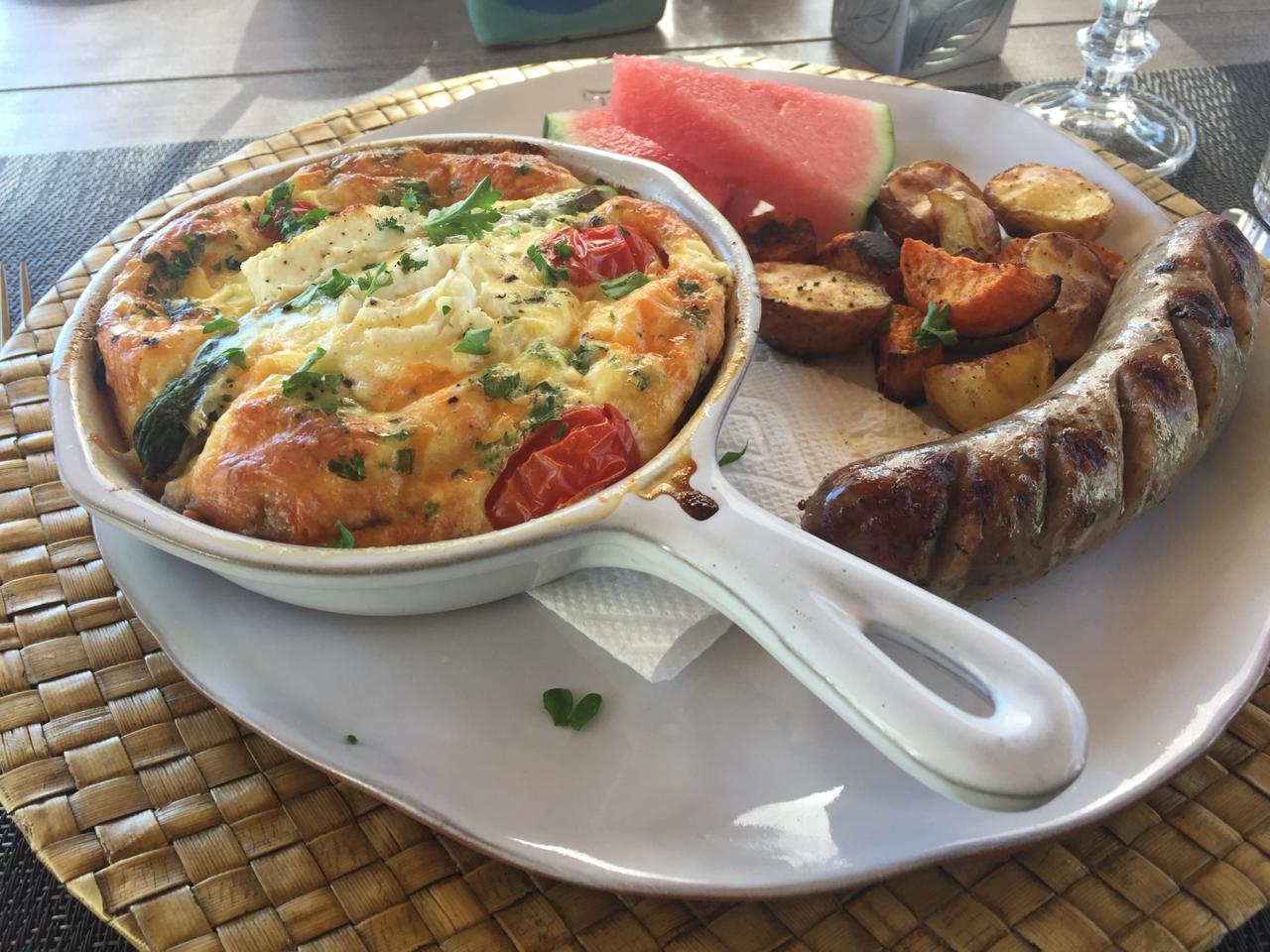 Amigos Sports Bar & Cocina image 5