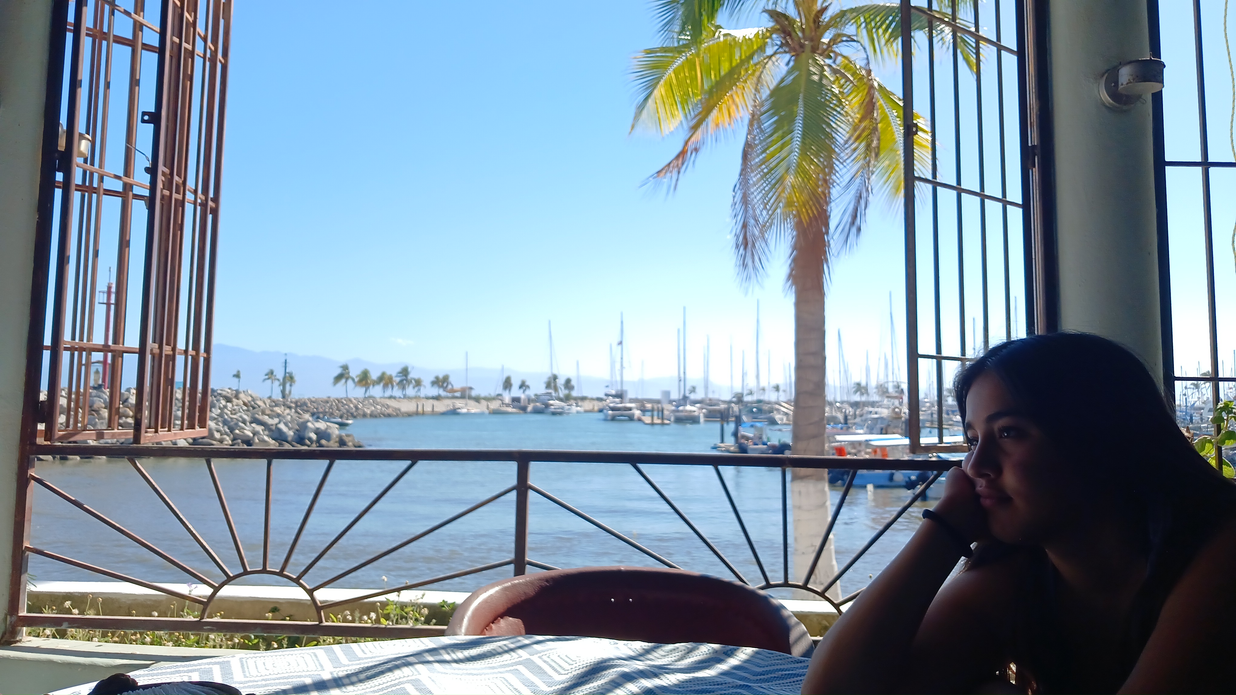 Marina Bar & Grill by Oso's image 4