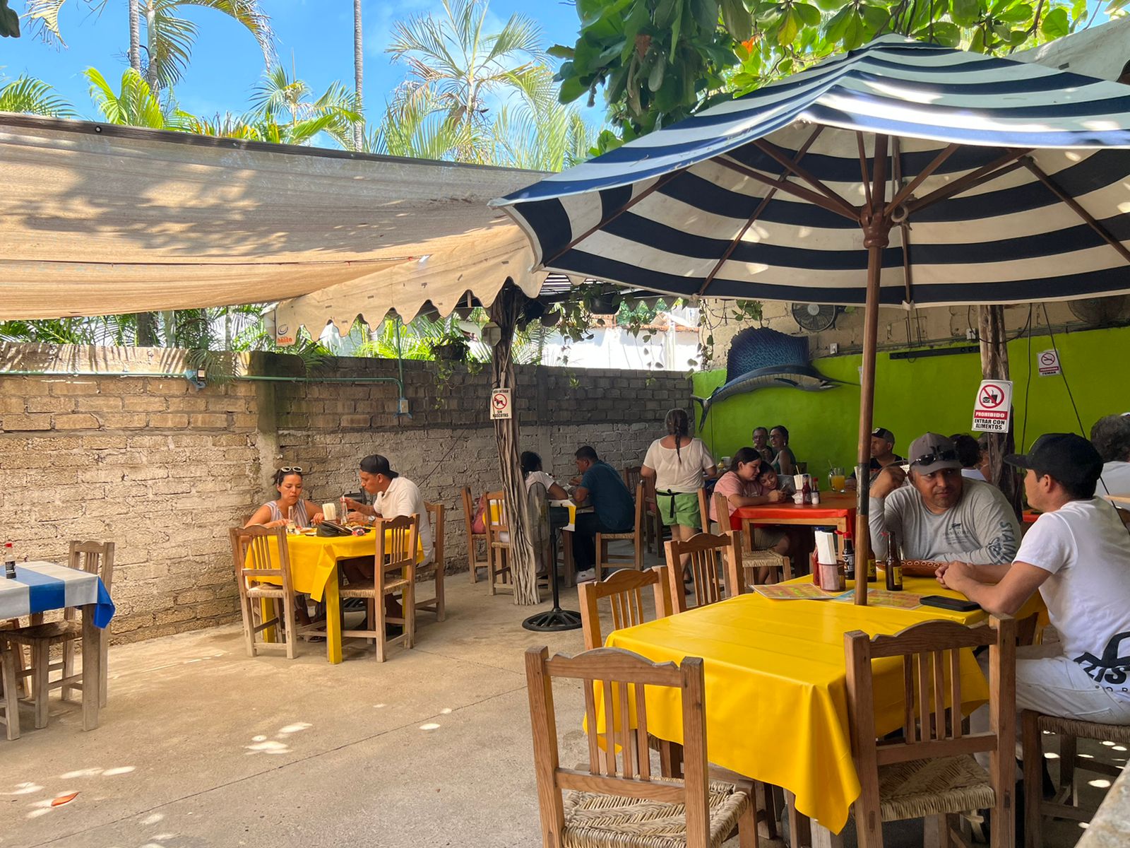 Mariscos “El Kiki” image 1