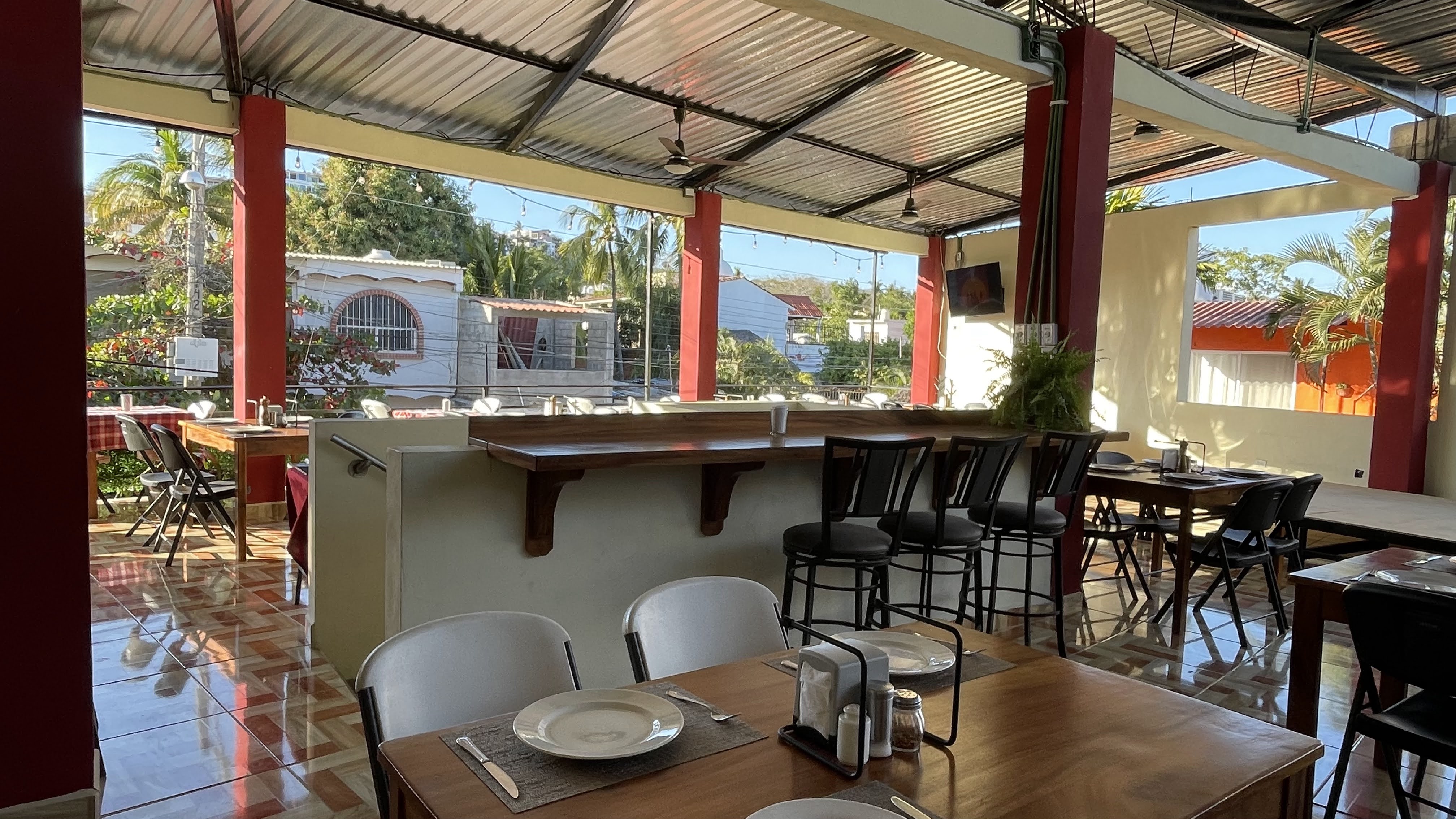 Falconi Pizza, Pasta & Bar image 6