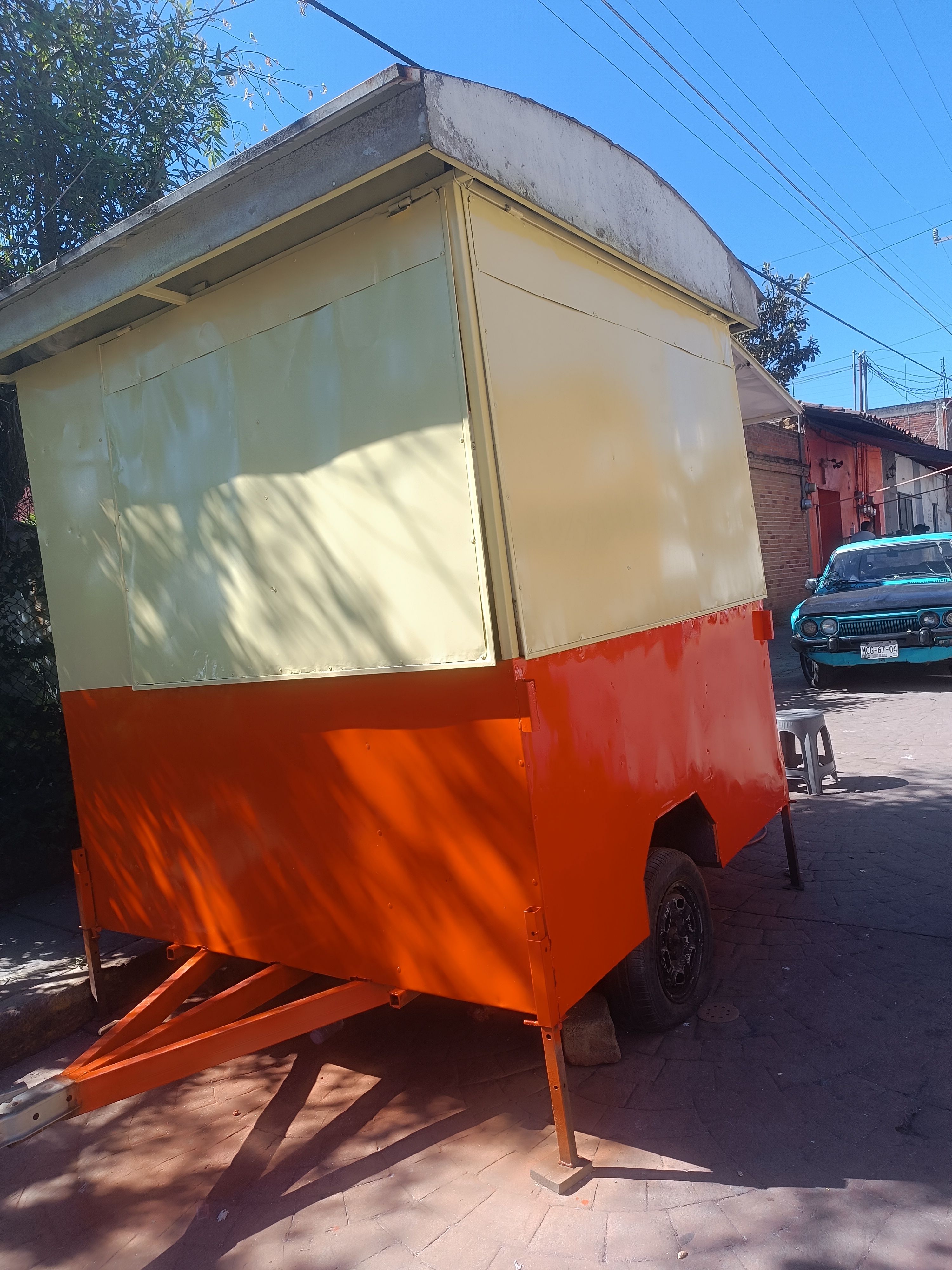 MISS' BURGER image 3