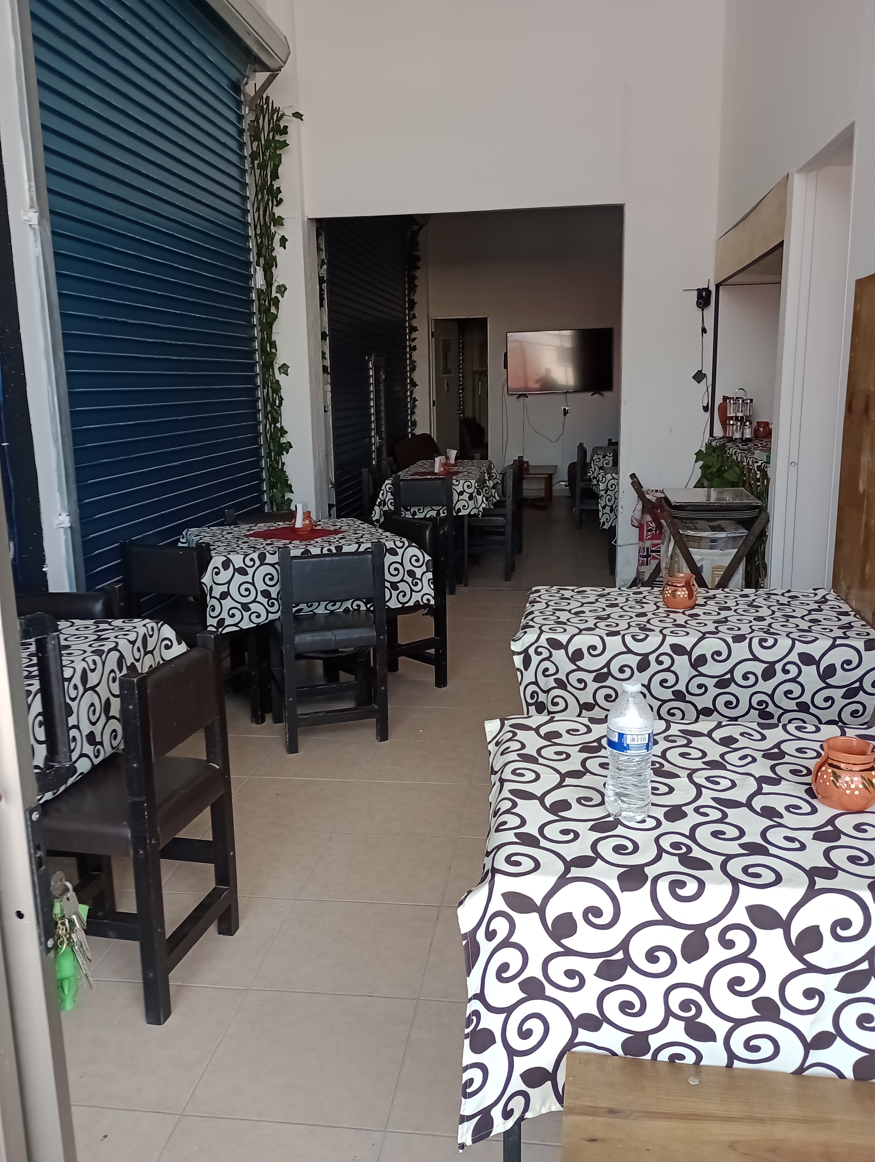 Vikingos wings & burguer image 4