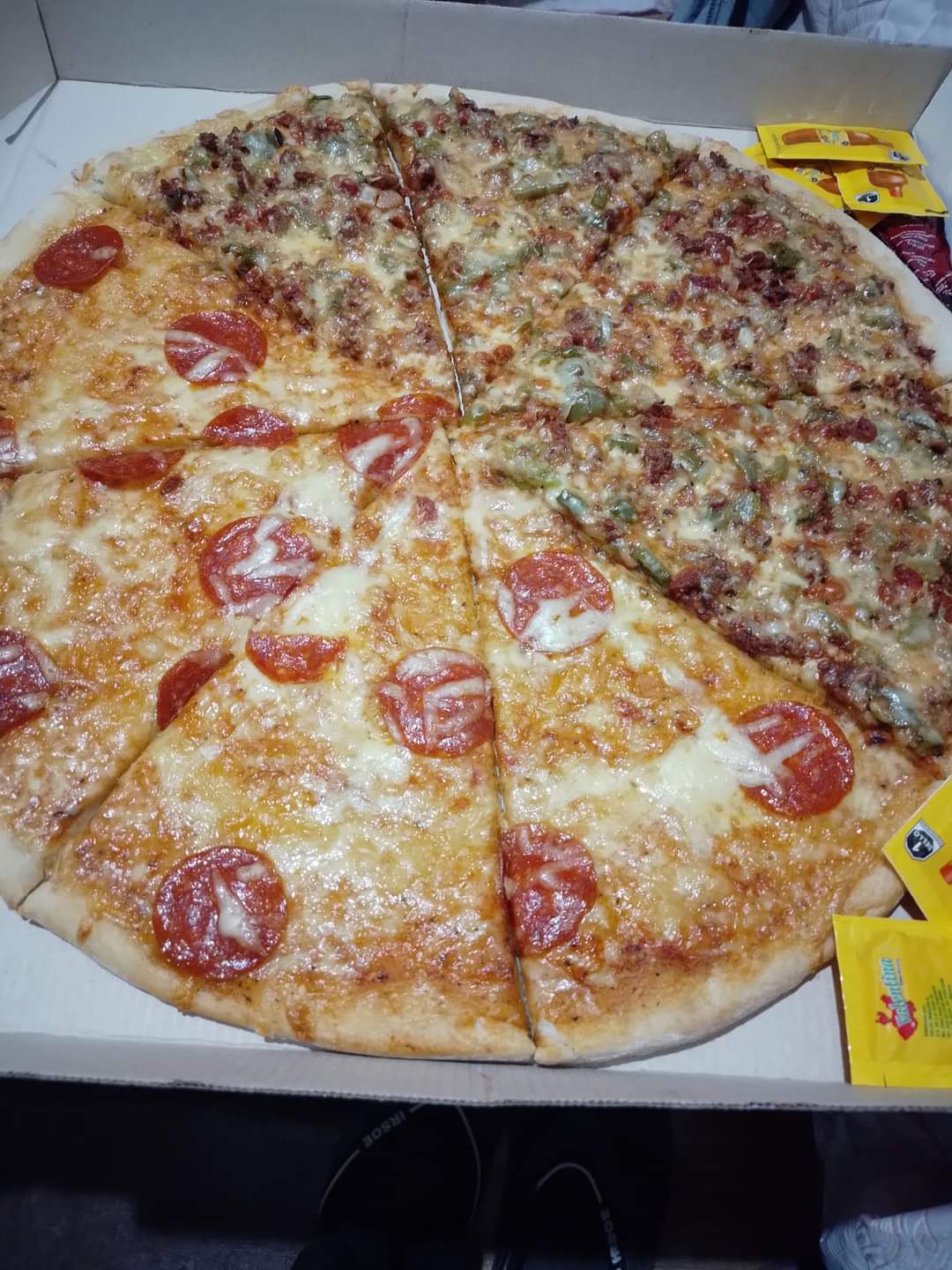 Pizzería "JUQUILITA" image 1