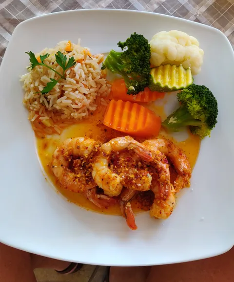 Leonel`s Restaurant image 3