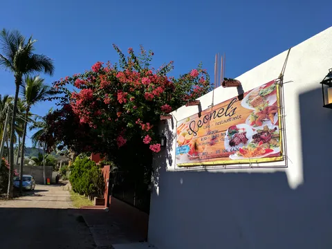 Leonel`s Restaurant image 8