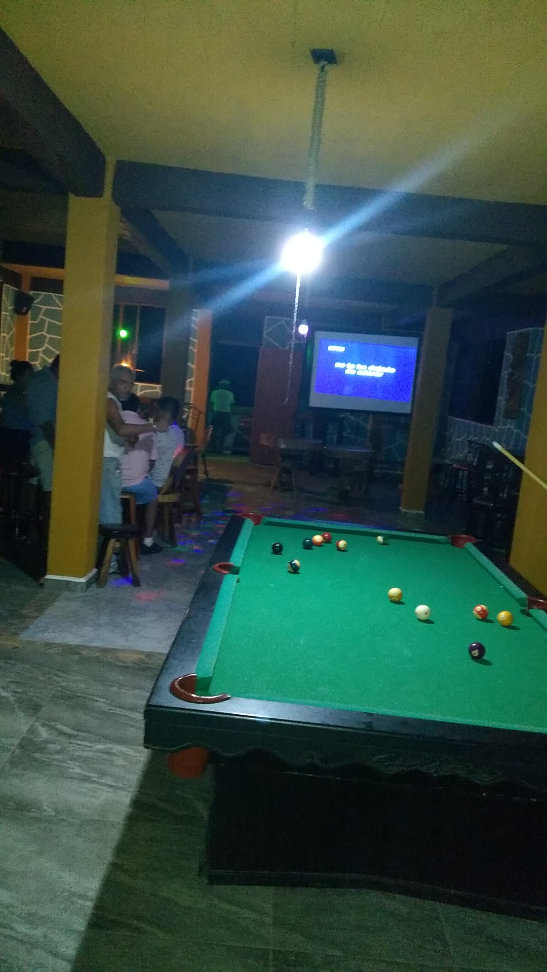 stone house ruben¨s restaurant bar image 3