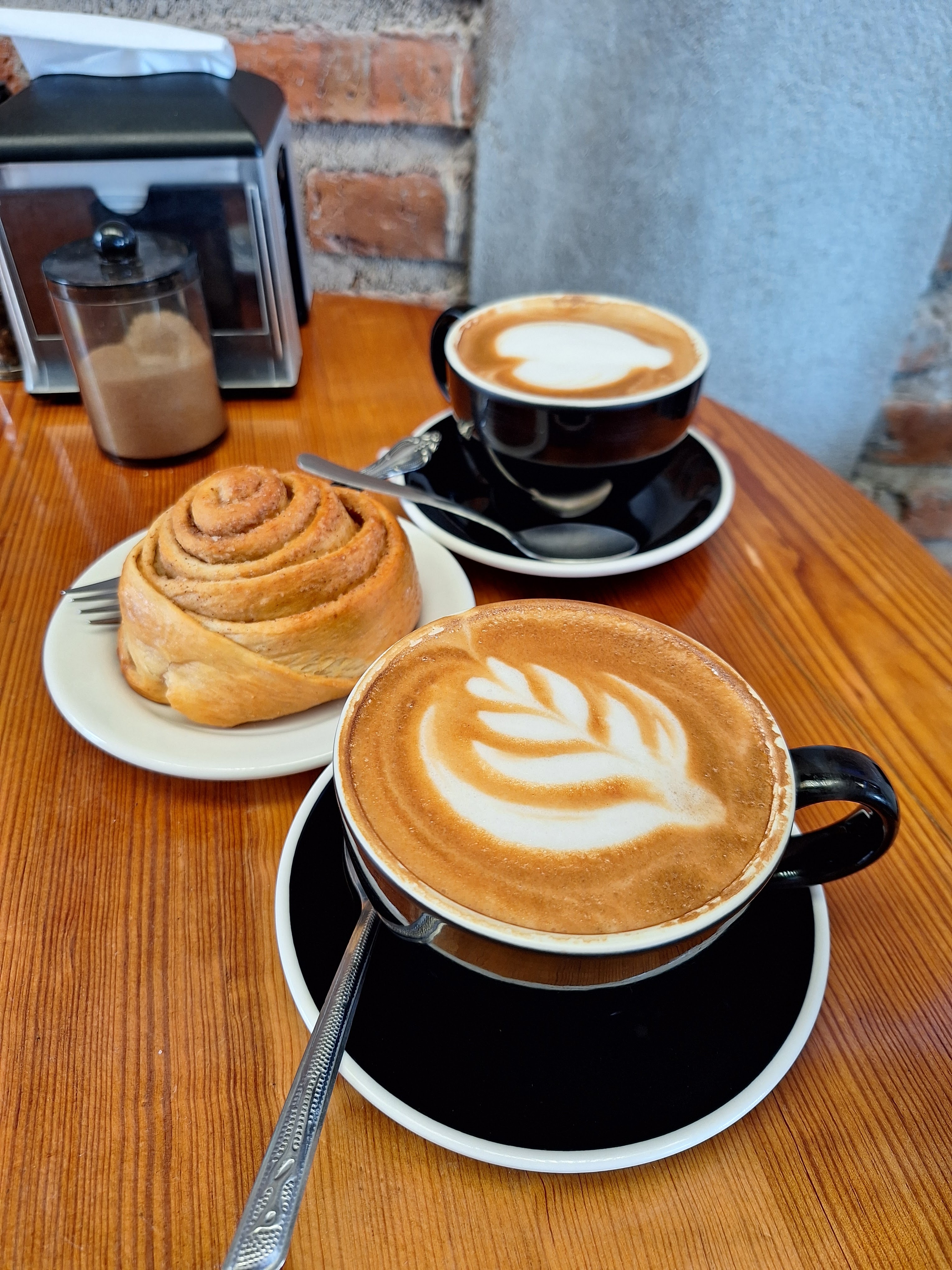 La Taza Negra Cafetería image 2