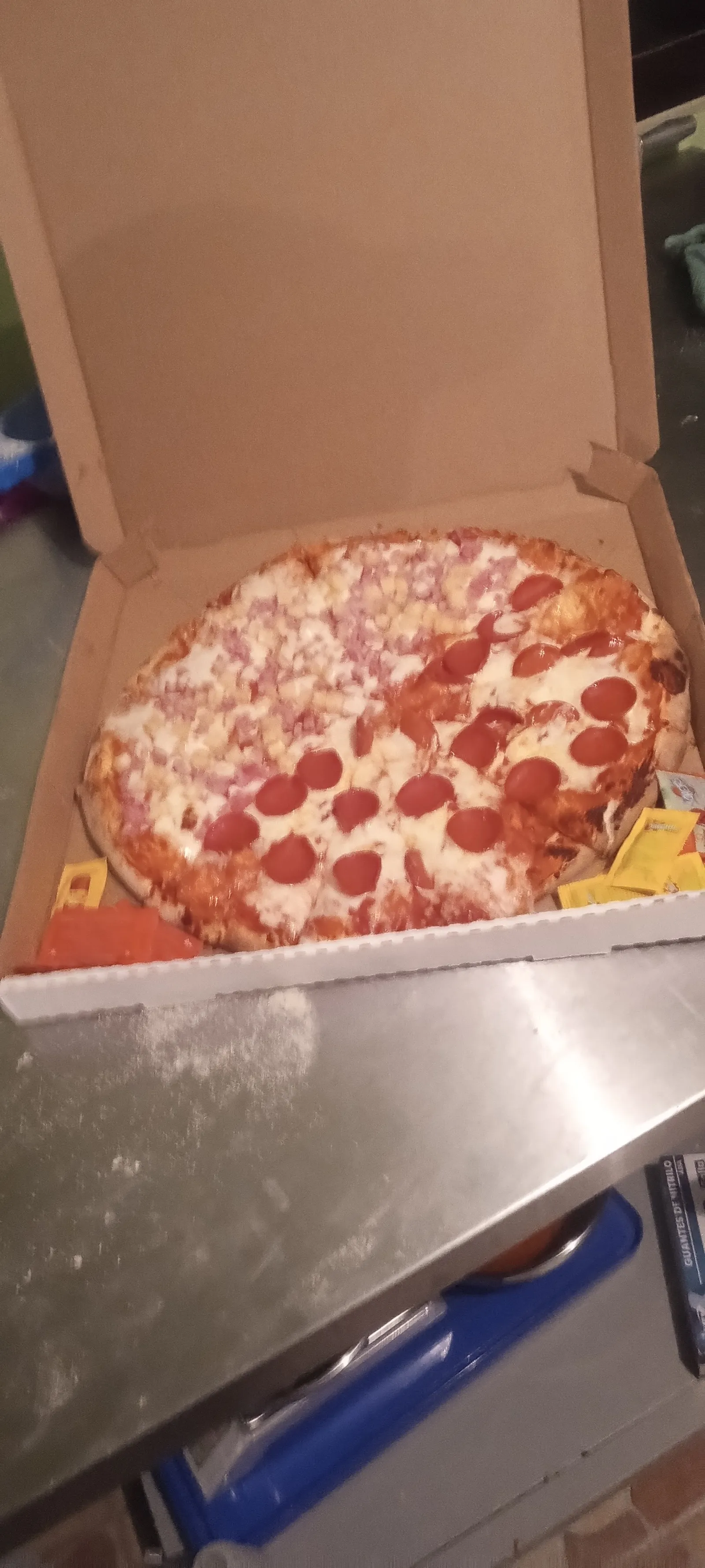 Pastranita pizzería image 9