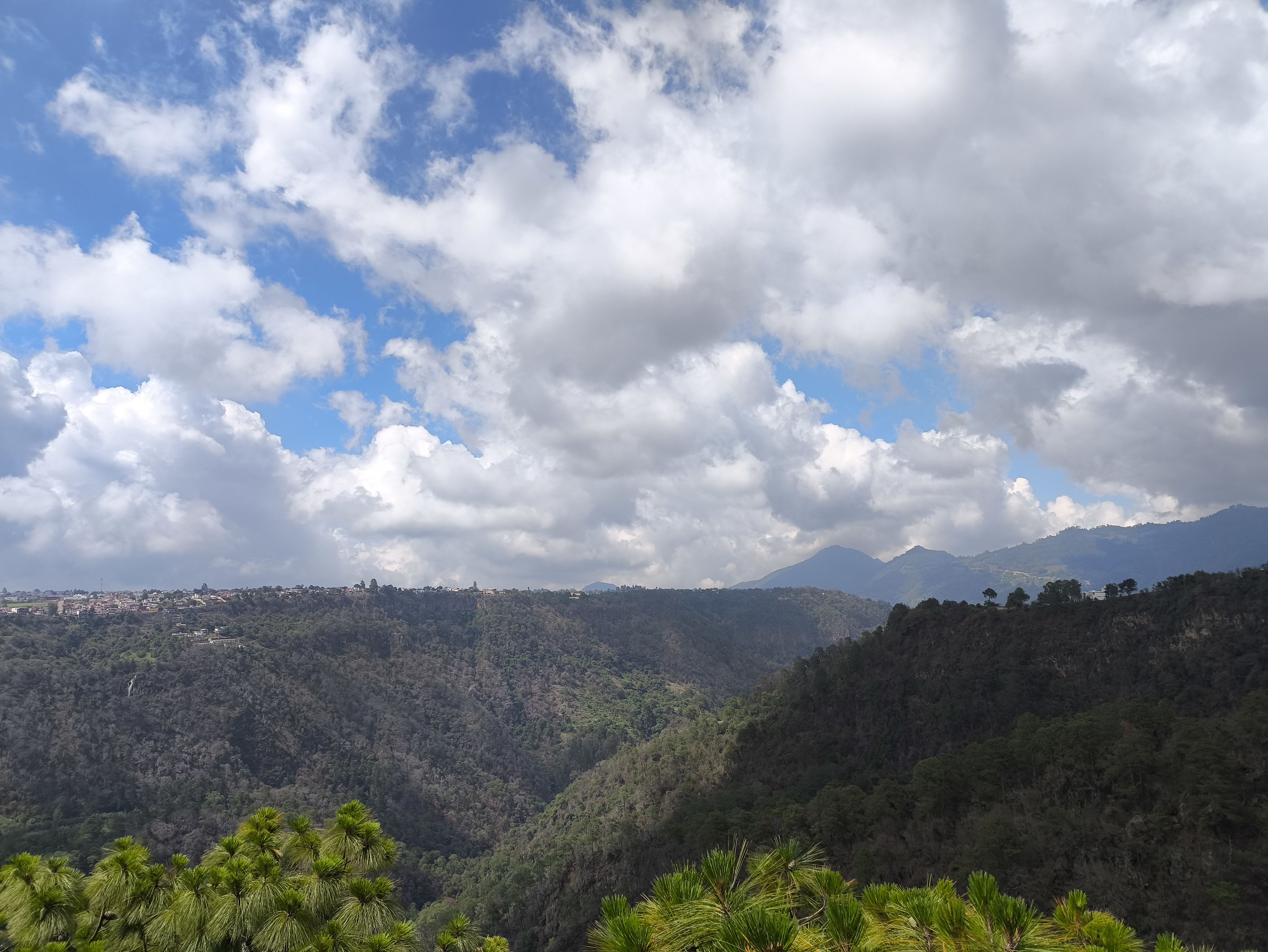 El balcon del diablo image 3
