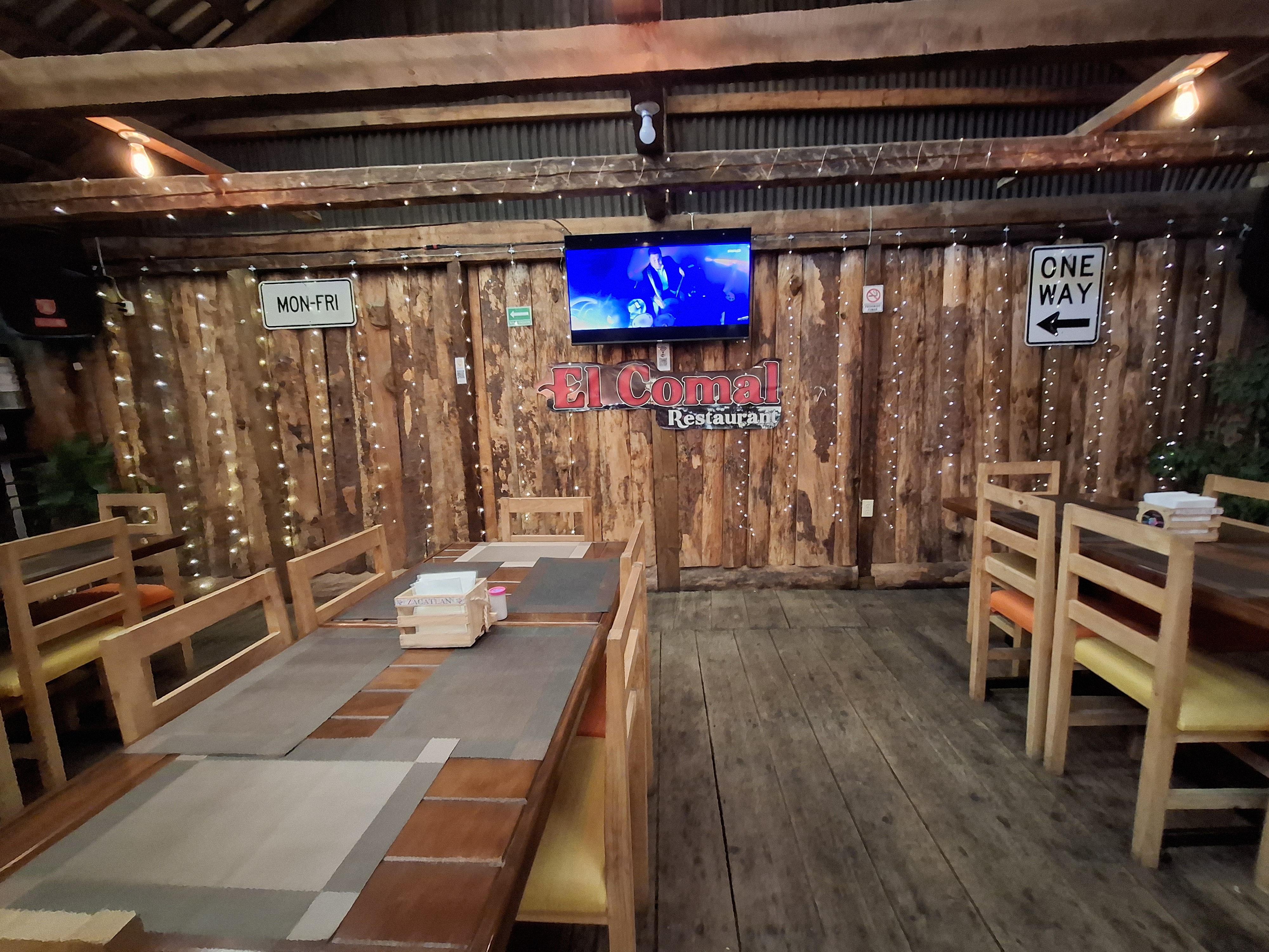 El Comal Restaurant image 10