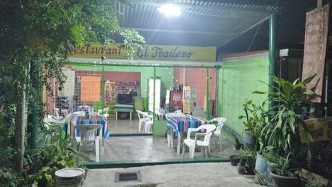 El Trailero image 1