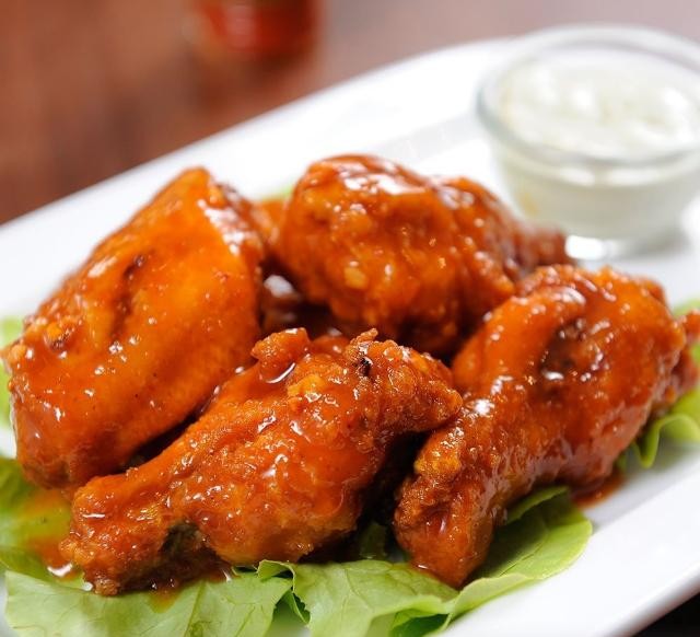 Hamburguesas y alitas t.kila image 1