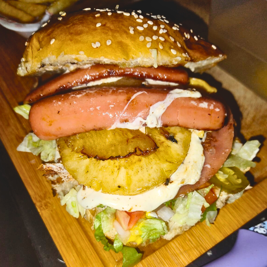 LACHO'S BURGER image 3