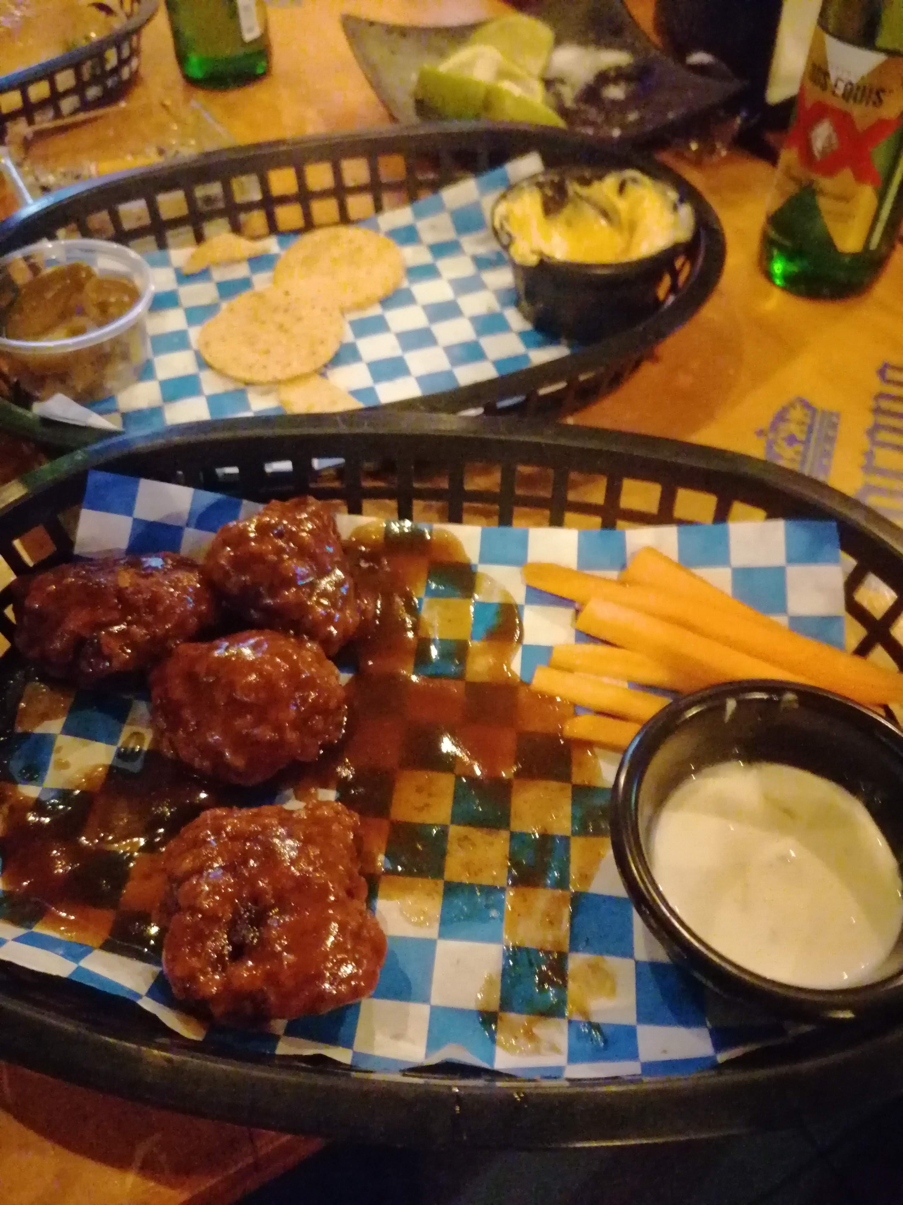 Tarritos Restobar image 10