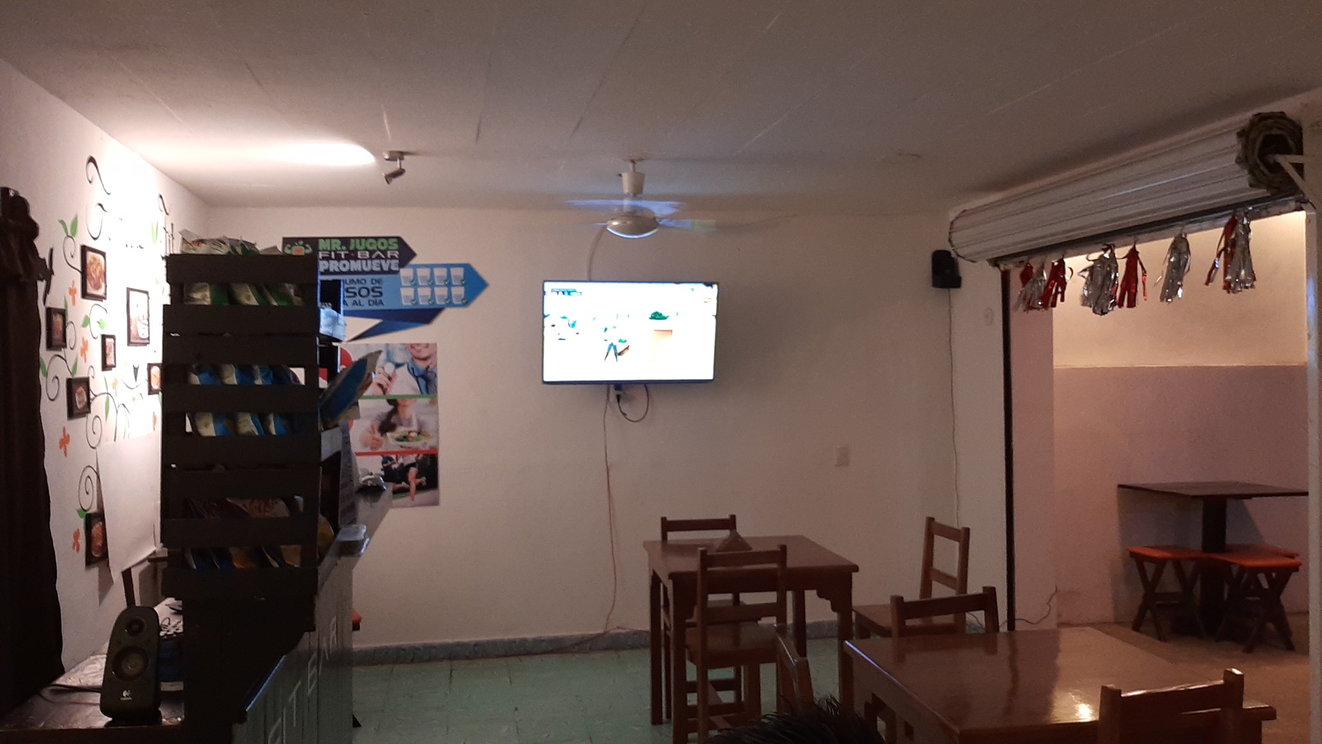 Mr. Fit•Bar Restaurant image 4