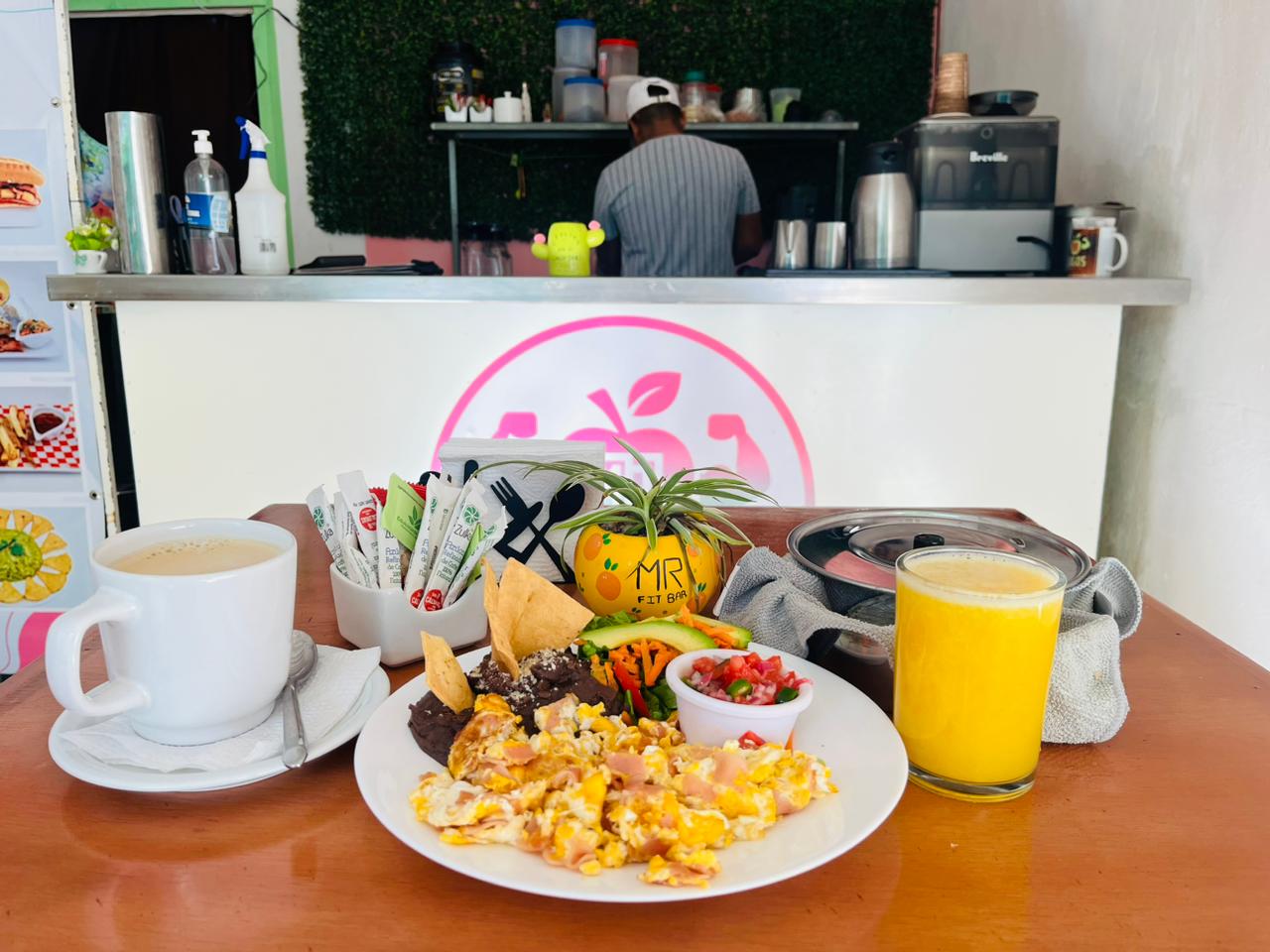 Mr. Fit•Bar Restaurant image 10