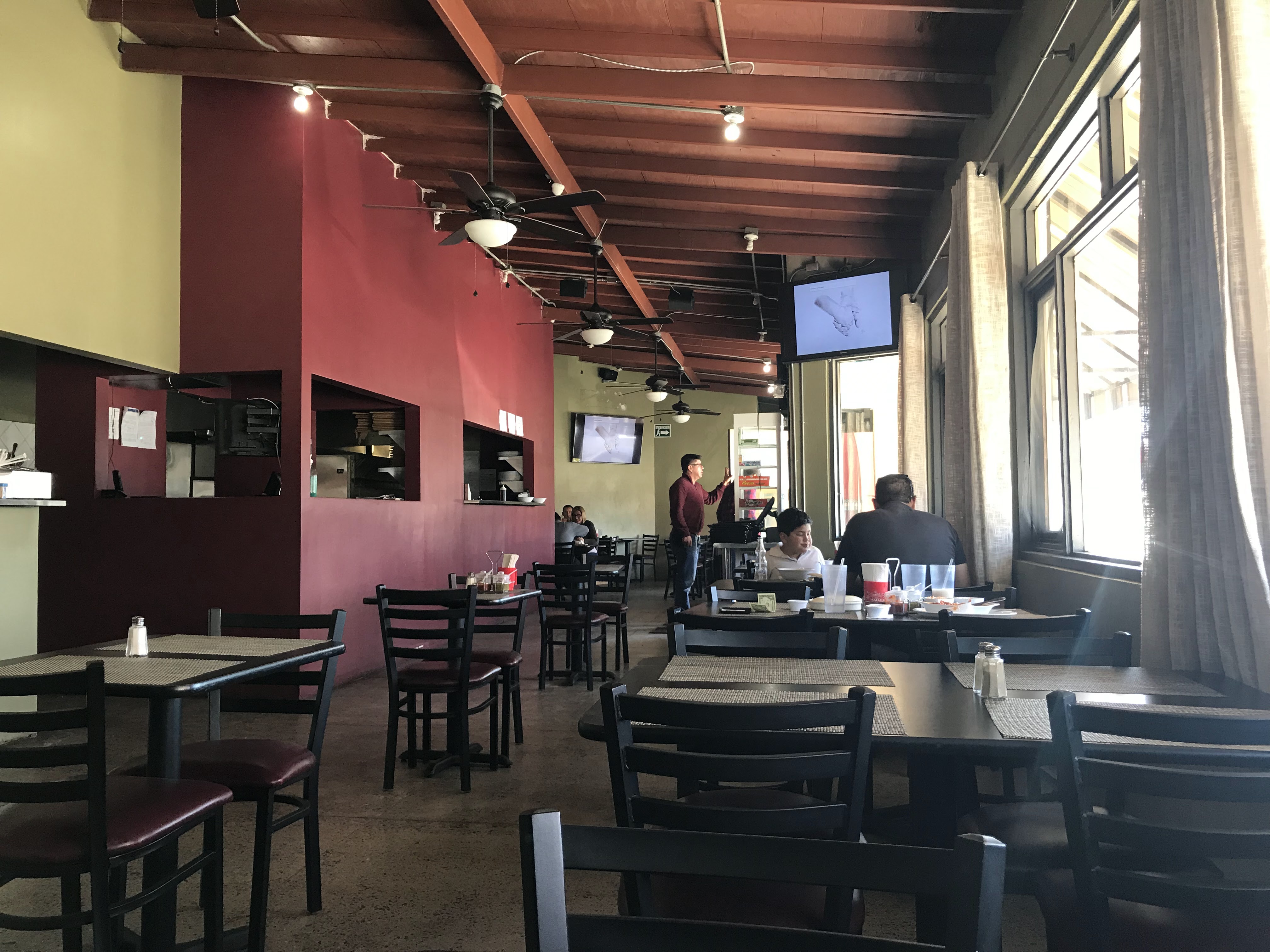 Miguelito's Smokehouse & Restaurant image 7