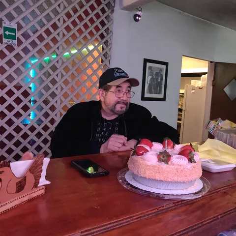 D'Carlos Restaurant image 3