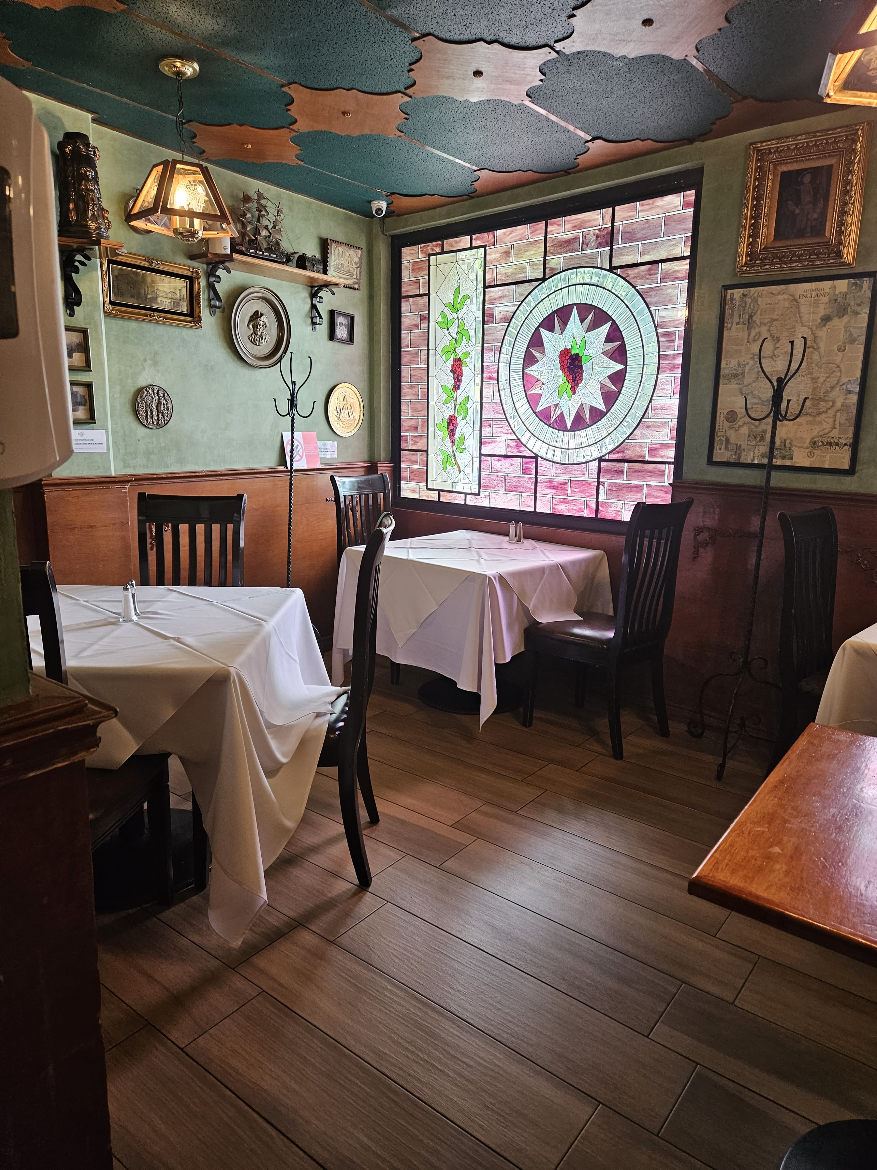 Roots Otay Restaurant image 9