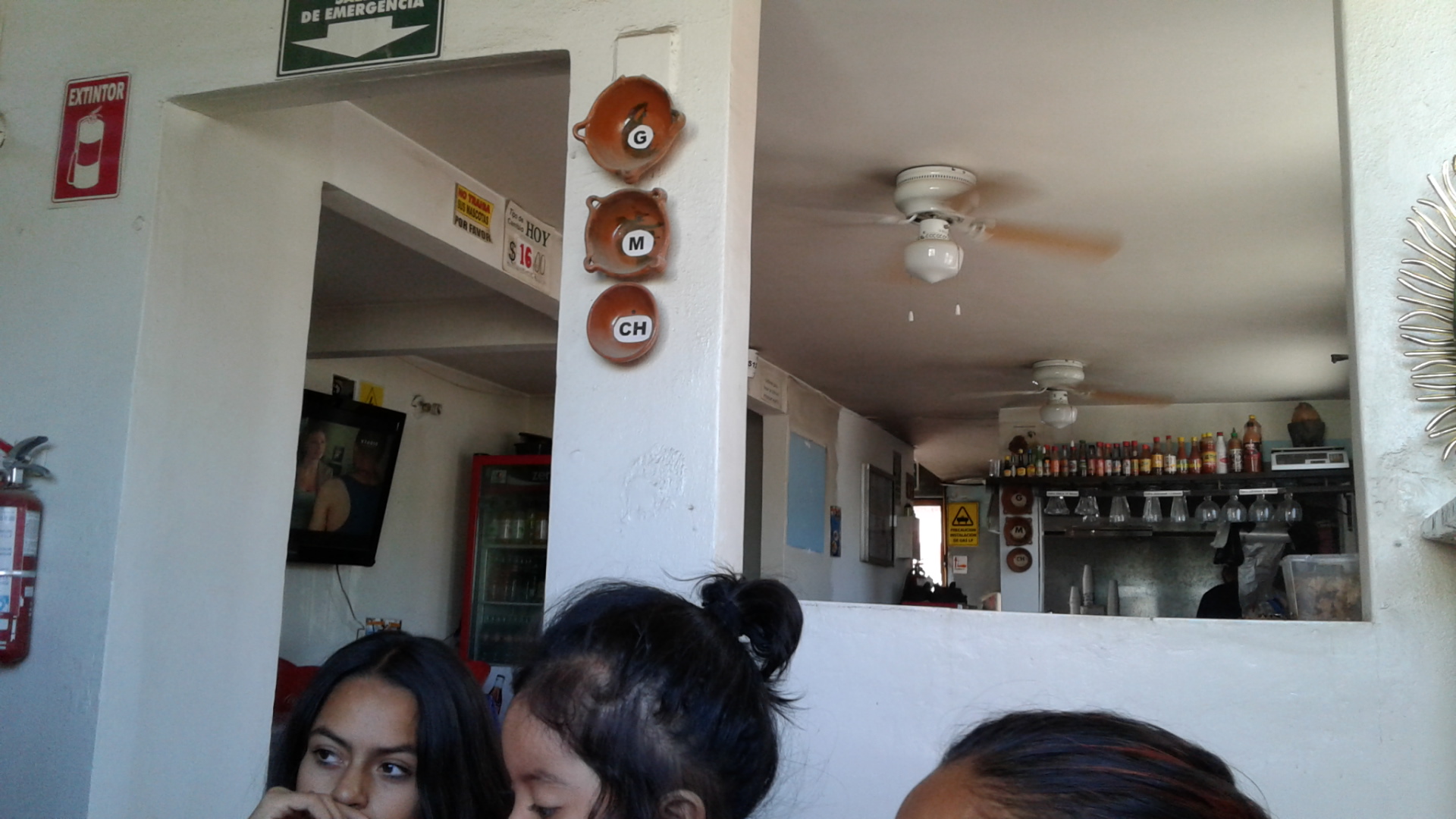 Caguamanta y Mariscos Guero Neto image 5