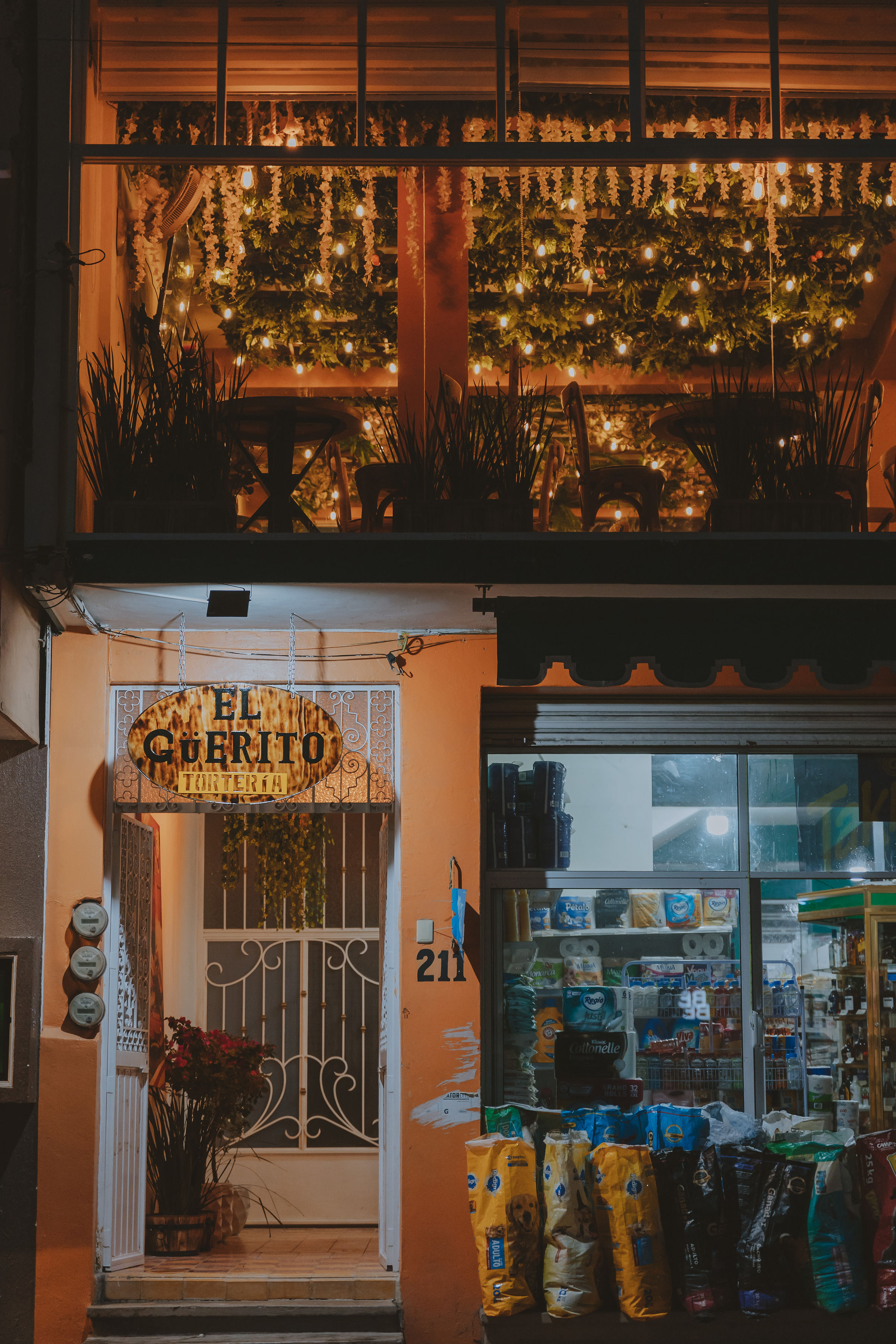 Torteria "EL GÜERITO" image 6