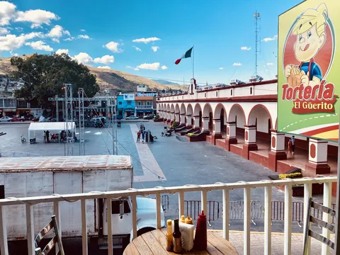 Torteria "EL GÜERITO" image 7