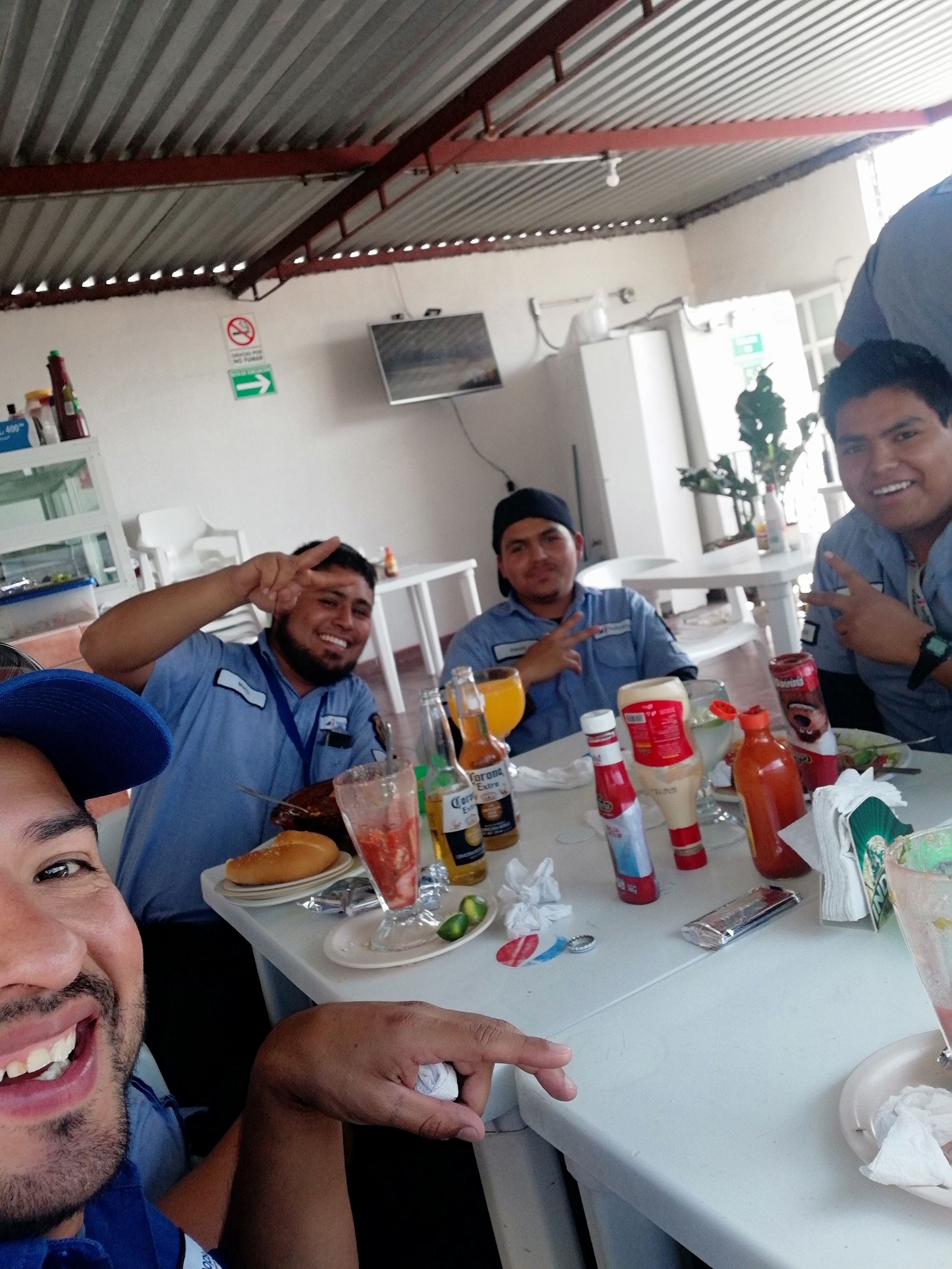 marisquería "el pulpo picoso" image 5