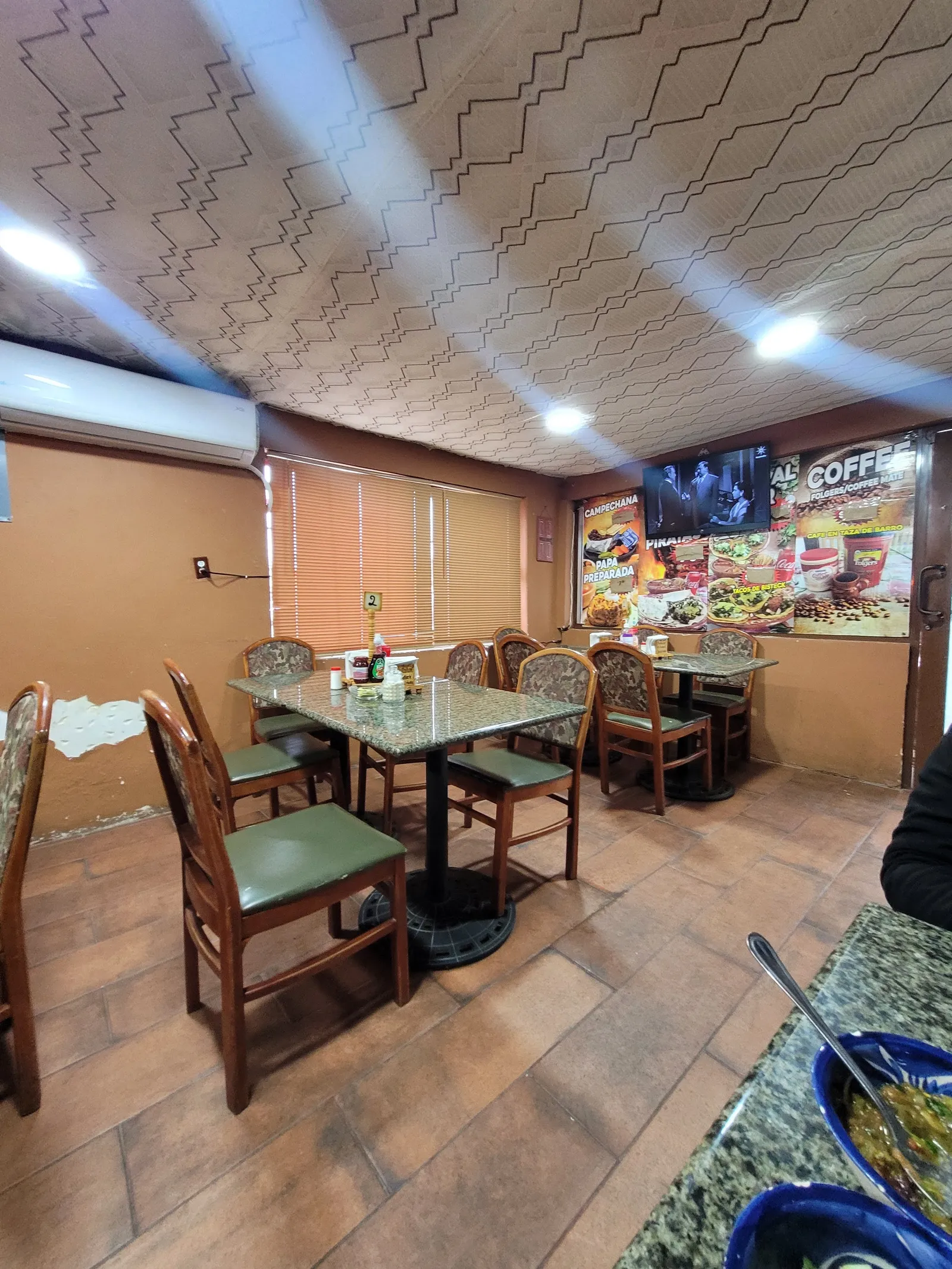 El MARIACHI RESTAURANT image 1