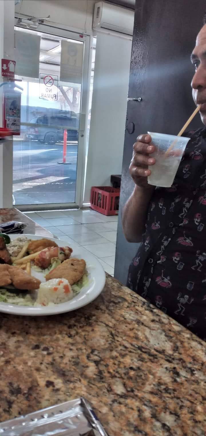 Mariscos Lira image 10