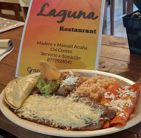 Laguna Restaurant image 8