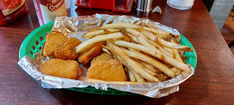 Chilakas Burgers image 3
