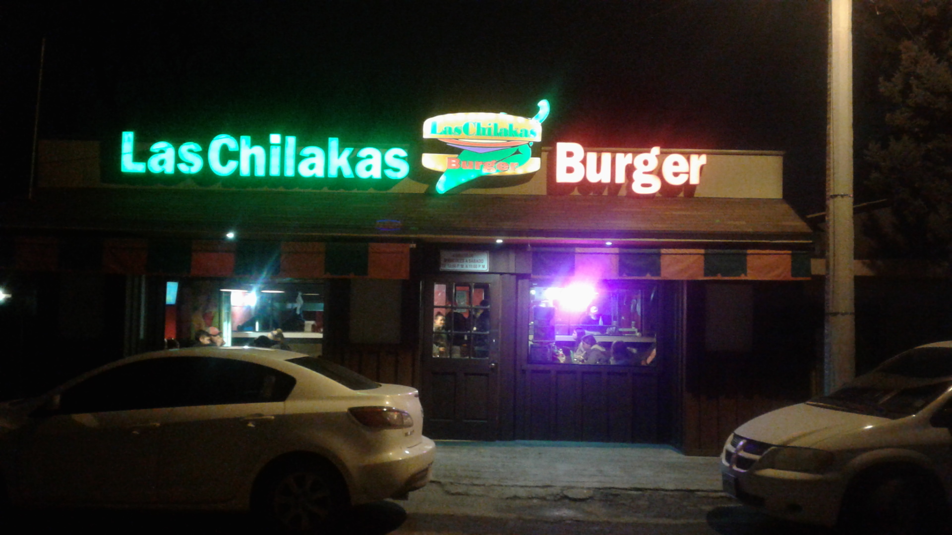 Chilakas Burgers image 6