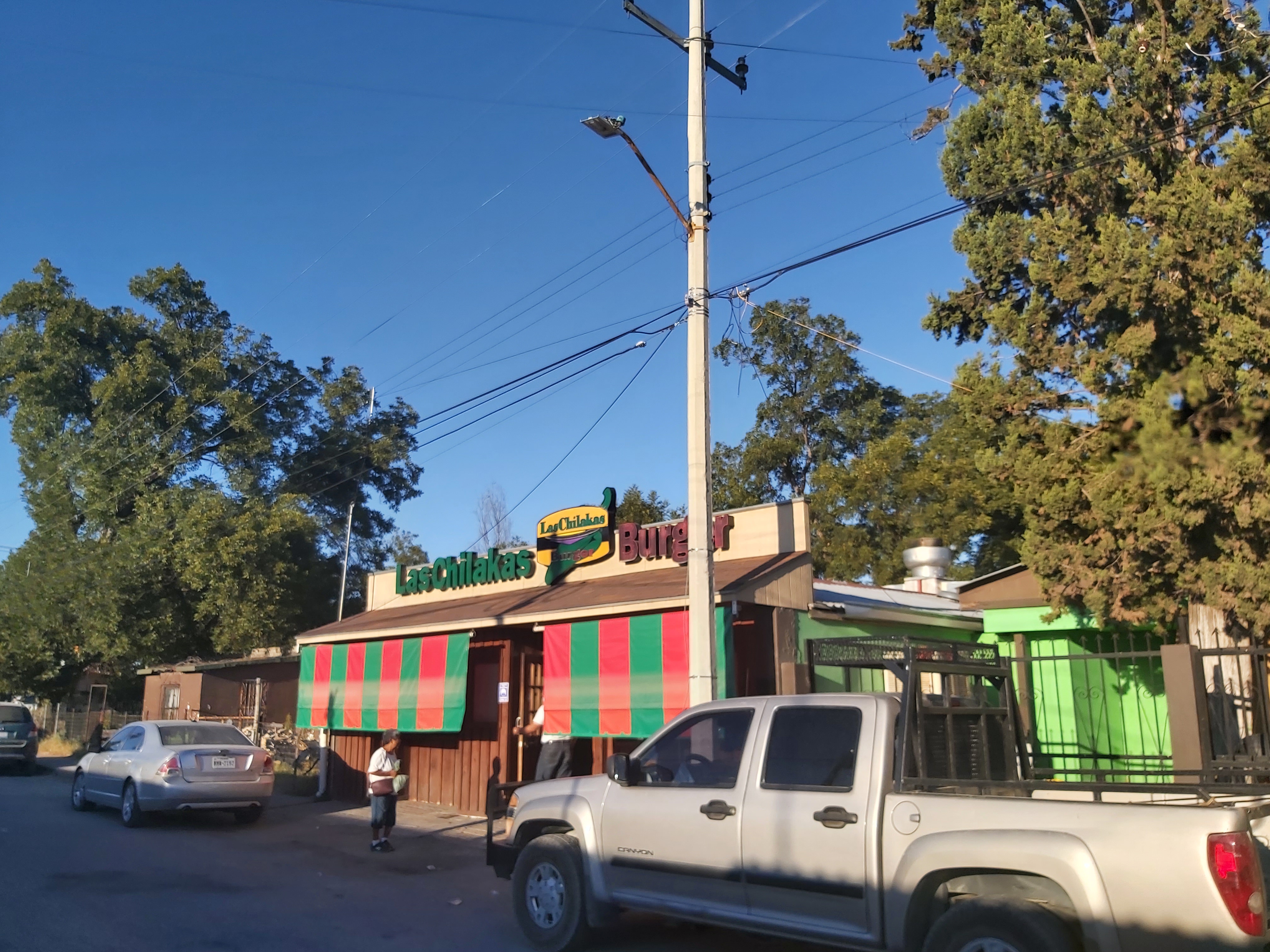 Chilakas Burgers image 8