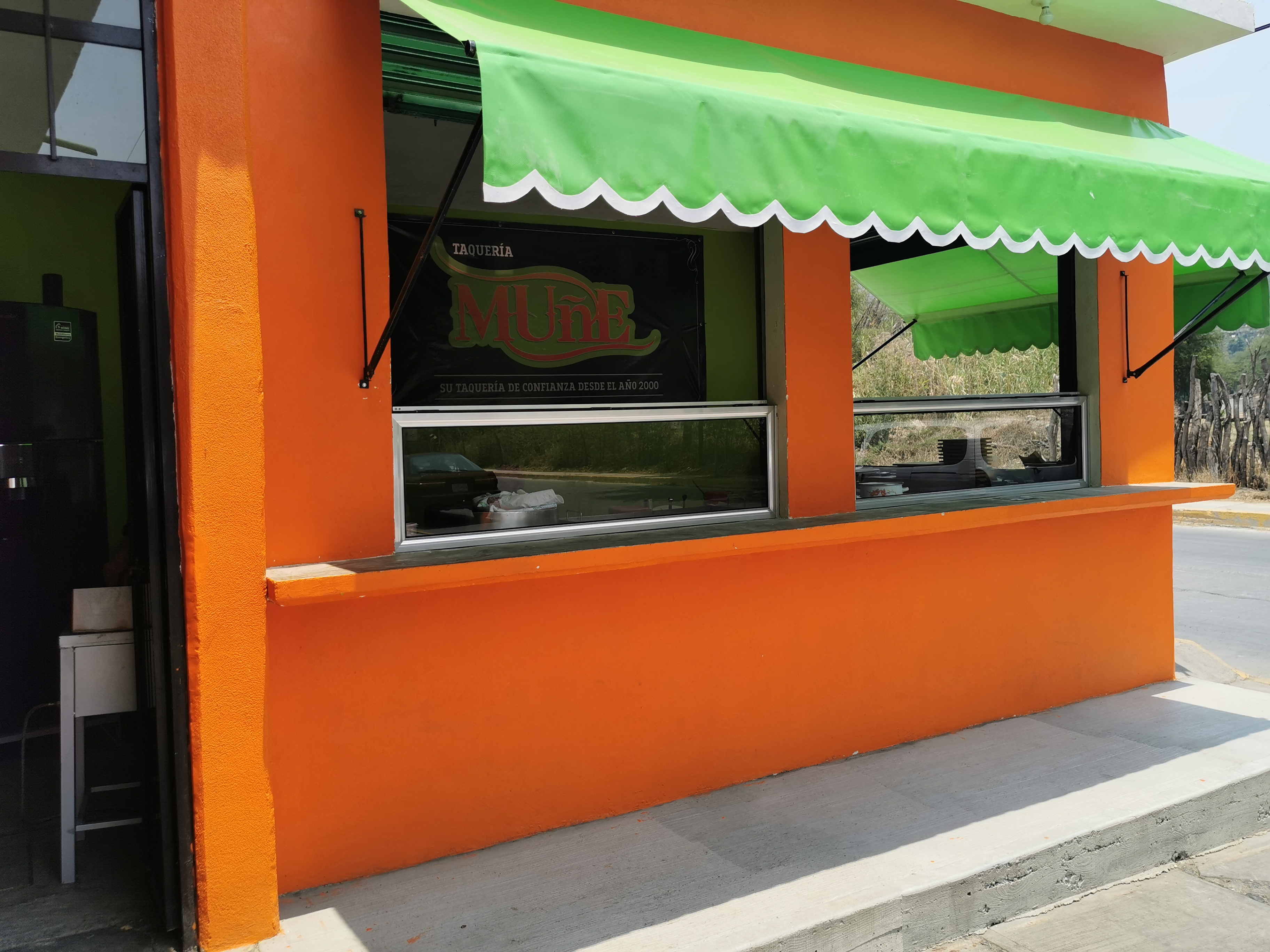 taqueria muñe image 1