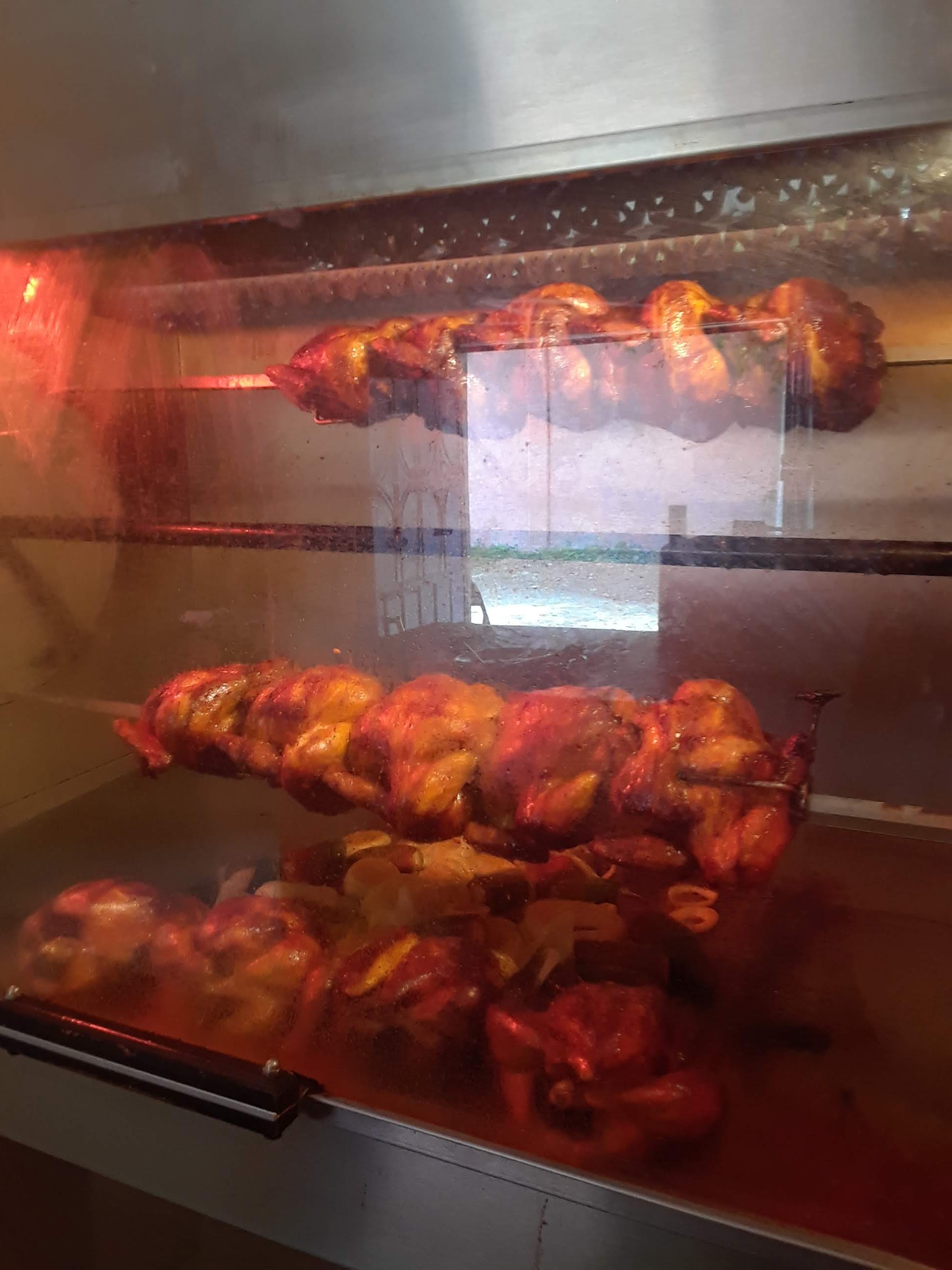 Rosticeria Los Cacerones image 2