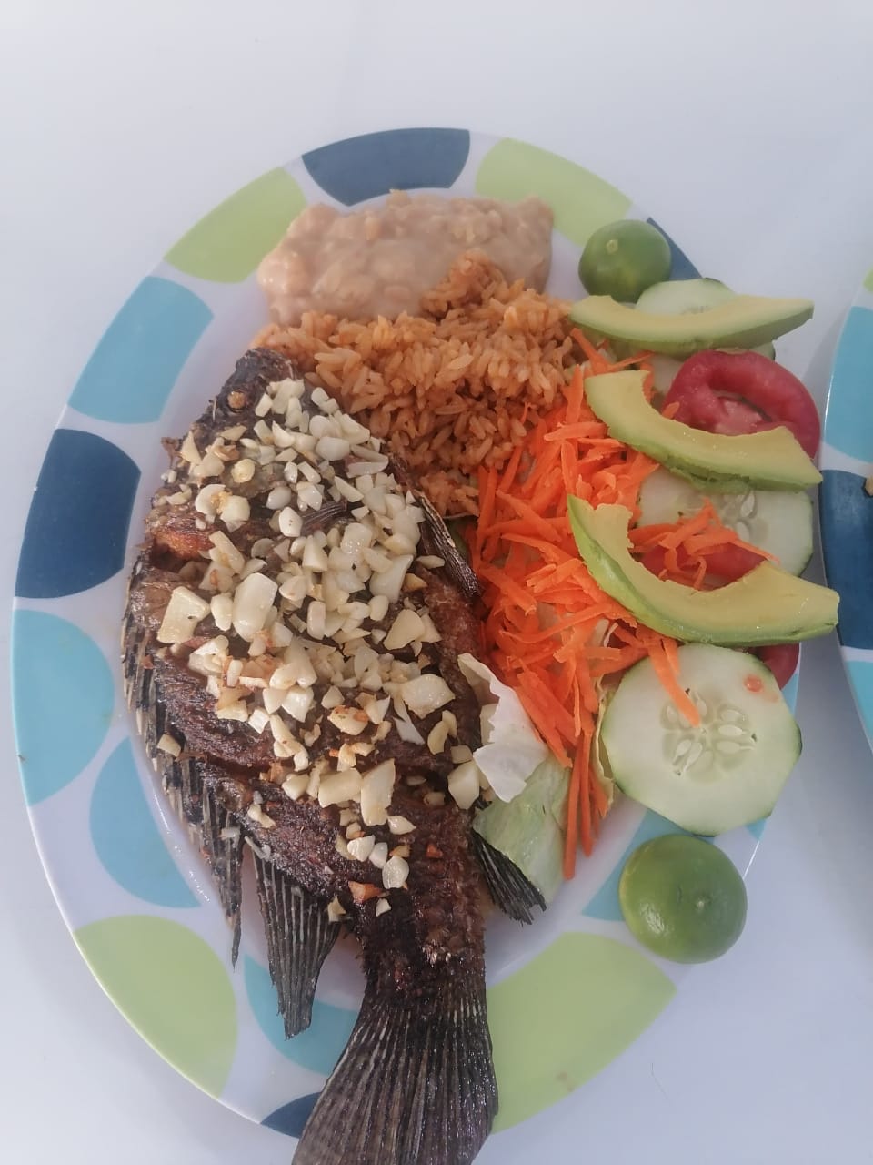 Comidas y mariscos el Calentano image 2