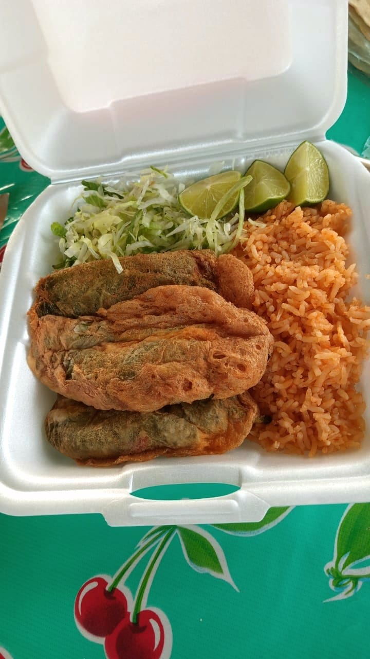 Antojitos la Tía image 2