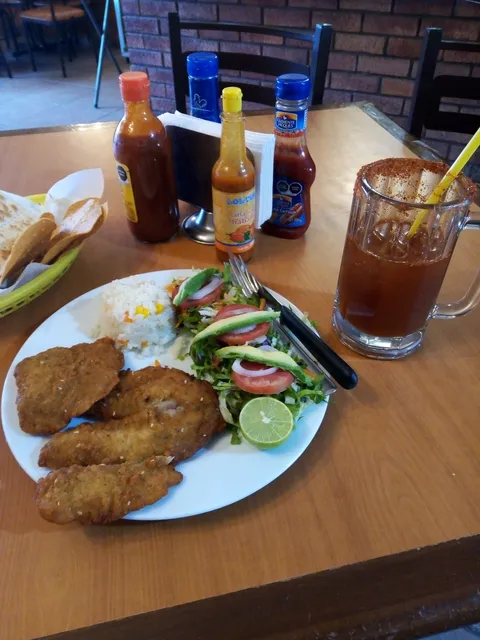 Mariscos "El Timón" image 8