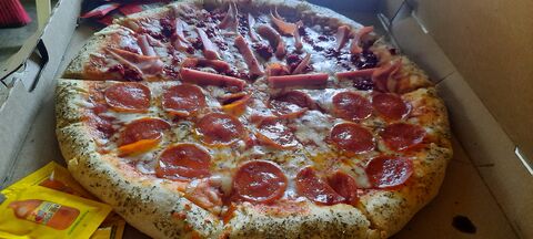 Bogis's pizza image 8